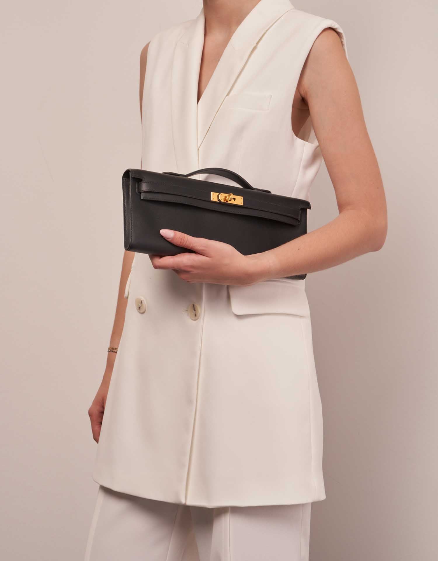 Kelly Cut Clutch Swift Black