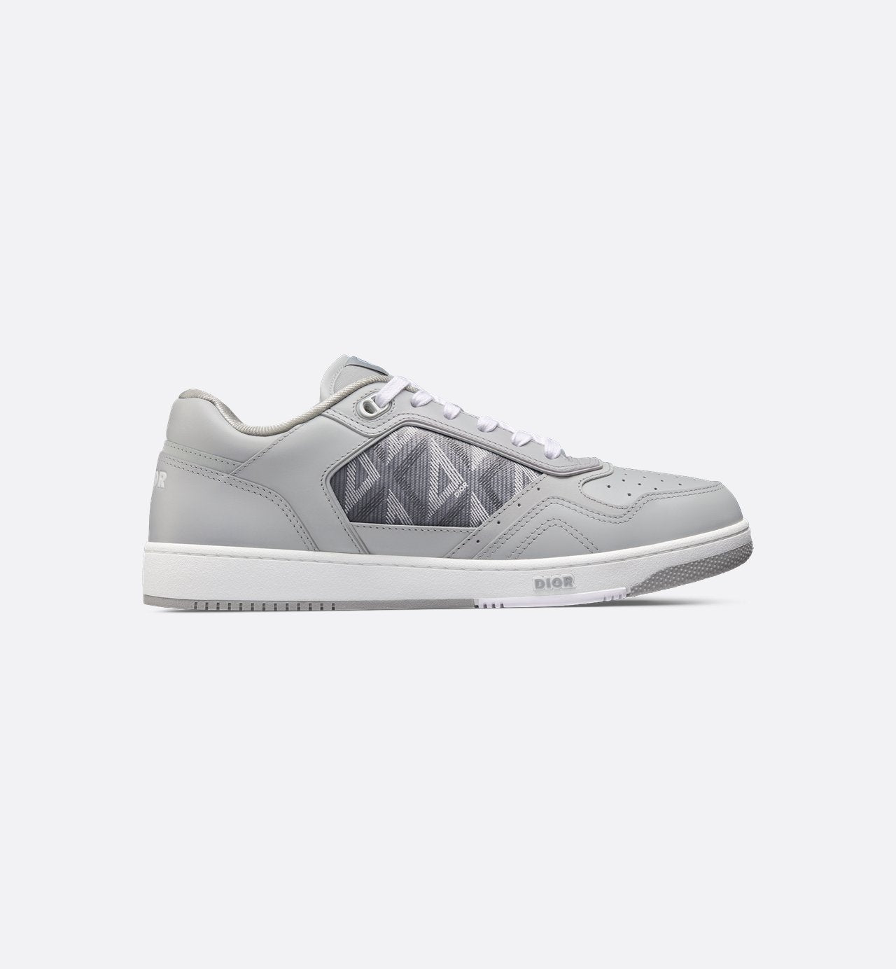 B27 Low-Top Sneaker Dior Gray Smooth Calfskin And Dior Gray Coated Cotton Canvas With Cd Diamond Print