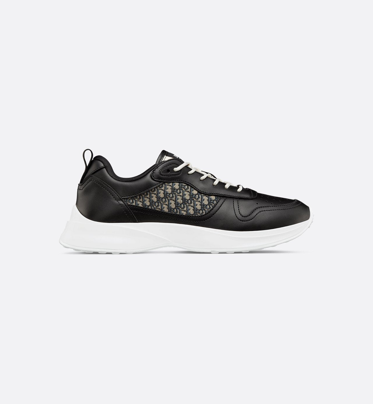 B25 Runner Sneaker Black Smooth Calfskin And Beige And Black Dior Oblique Jacquard