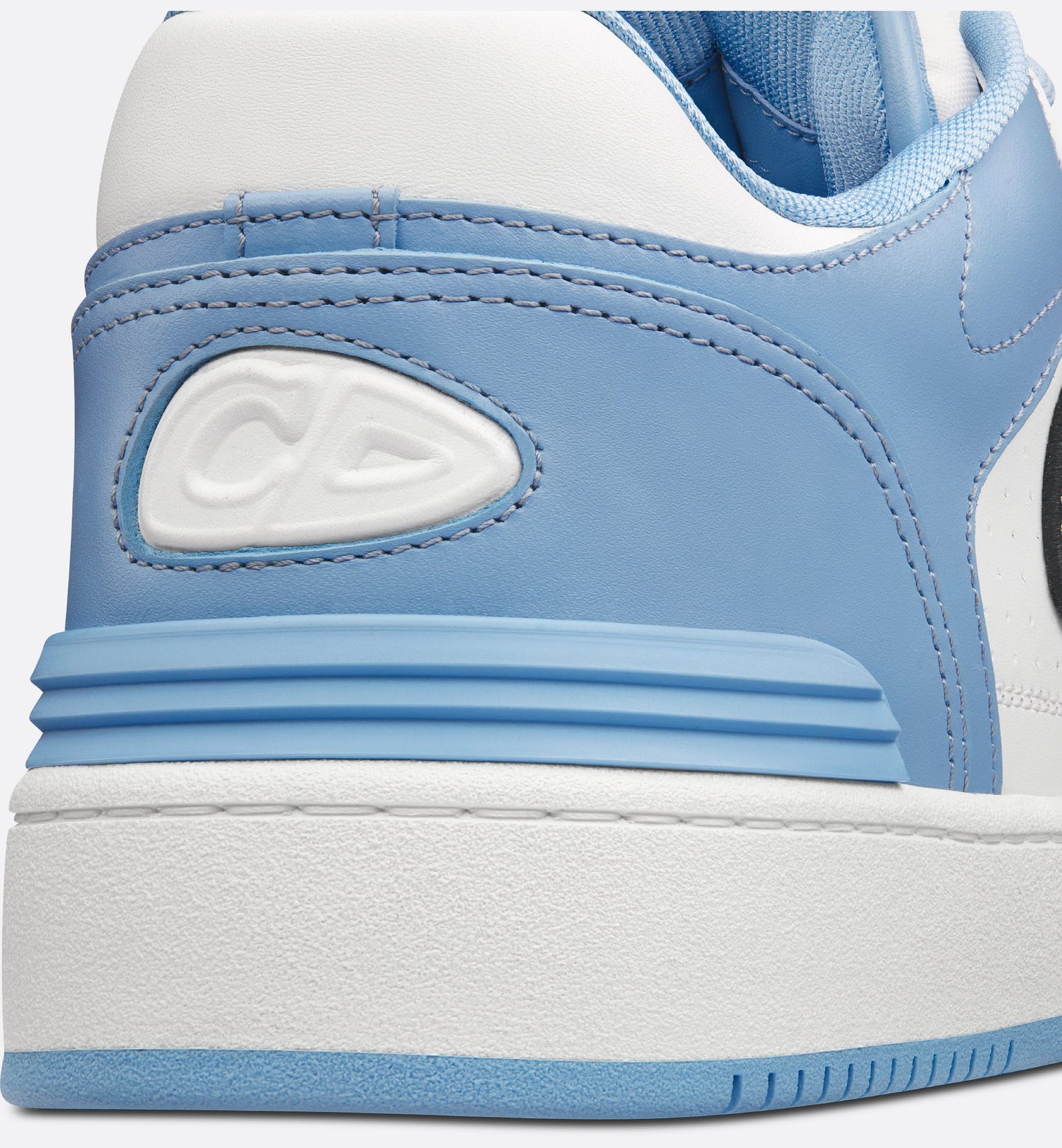 B57 Low-Top Sneaker Light Blue And White Smooth Calfskin With Beige And Black Dior Oblique Jacquard