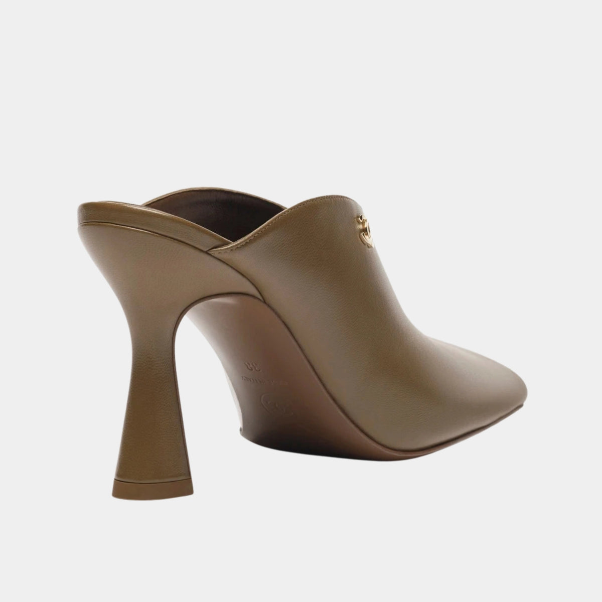 Mules in Leather