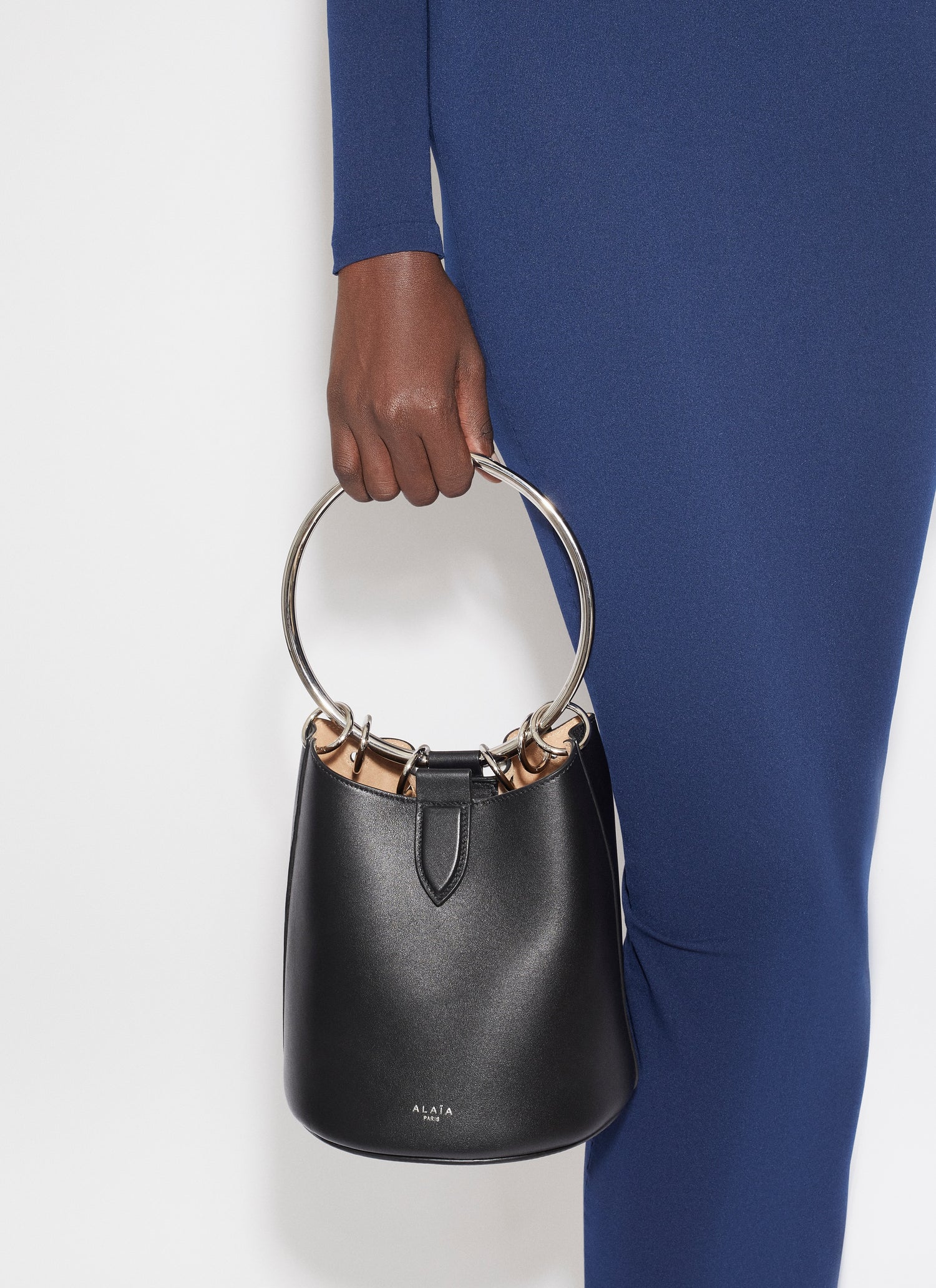 Ring Medium Bucket Bag In Calfskin