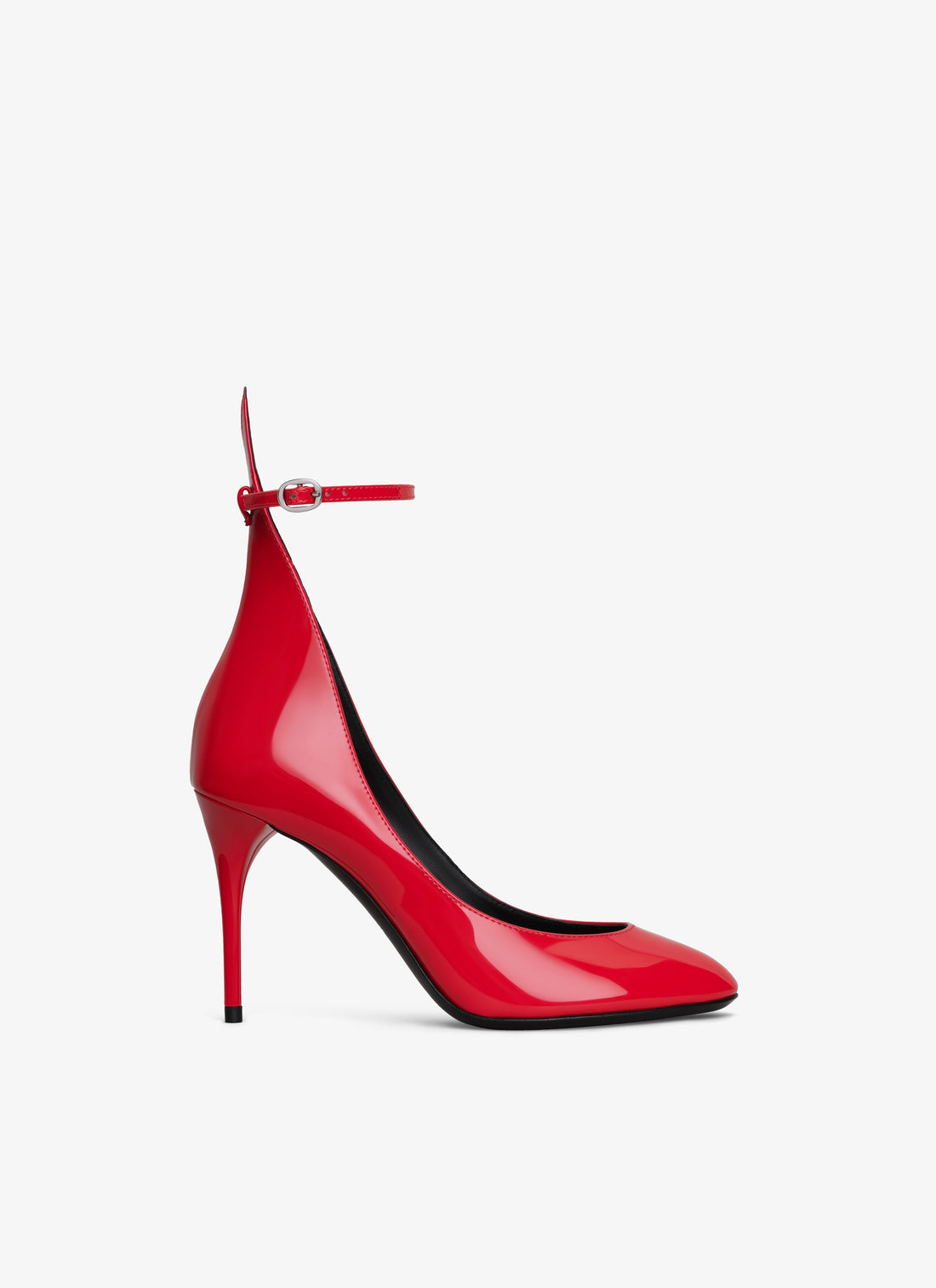 Decollete Pumps In Patent Leather