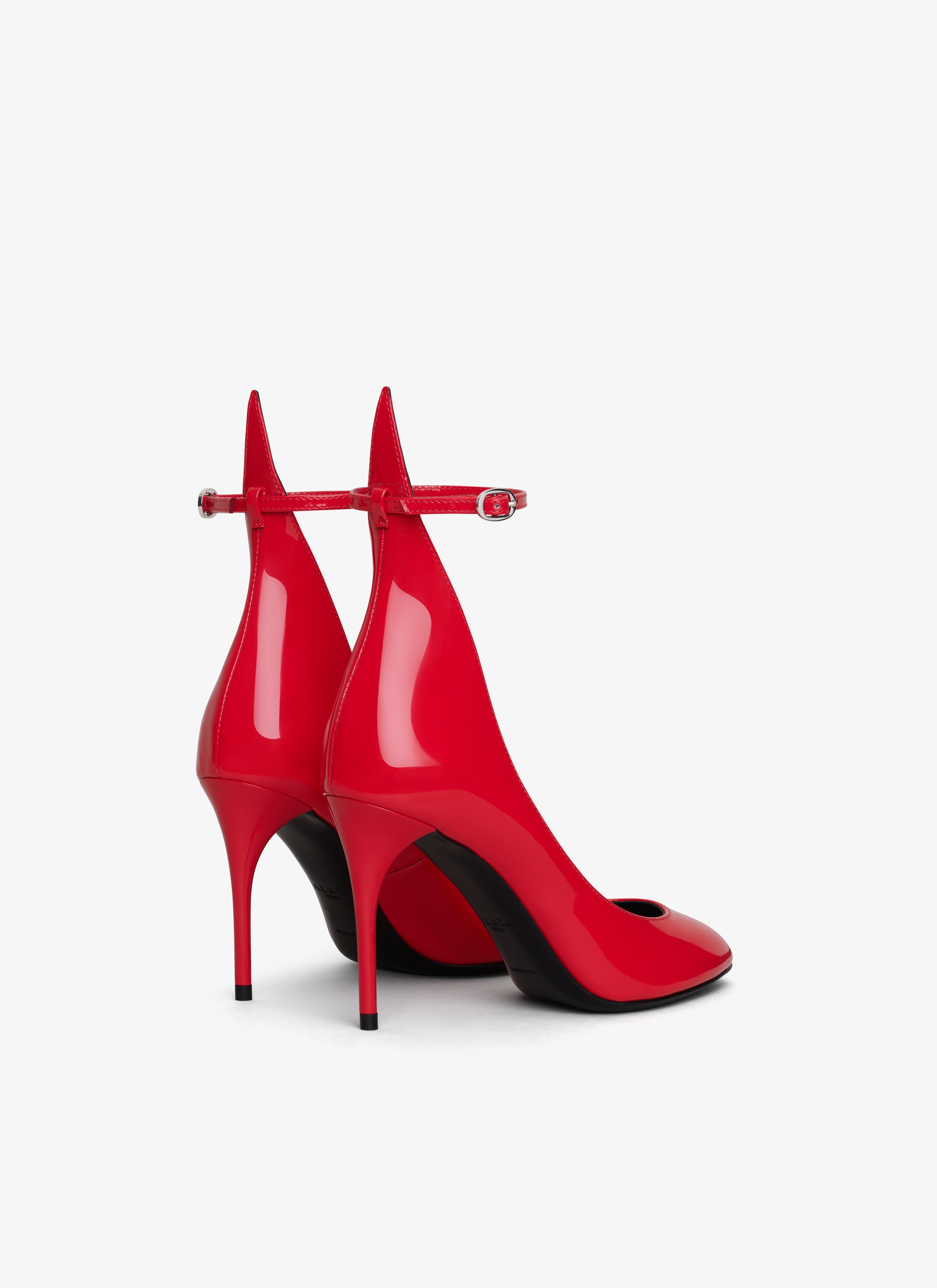 Decollete Pumps In Patent Leather