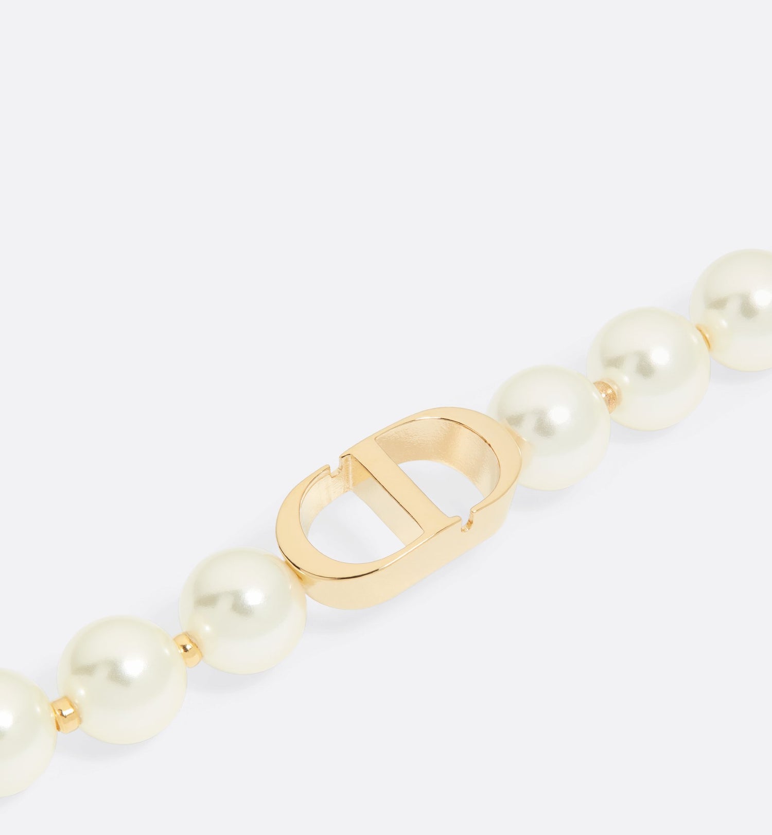 30 Montaigne Bracelet Gold Finish Metal And White Resin Pearls