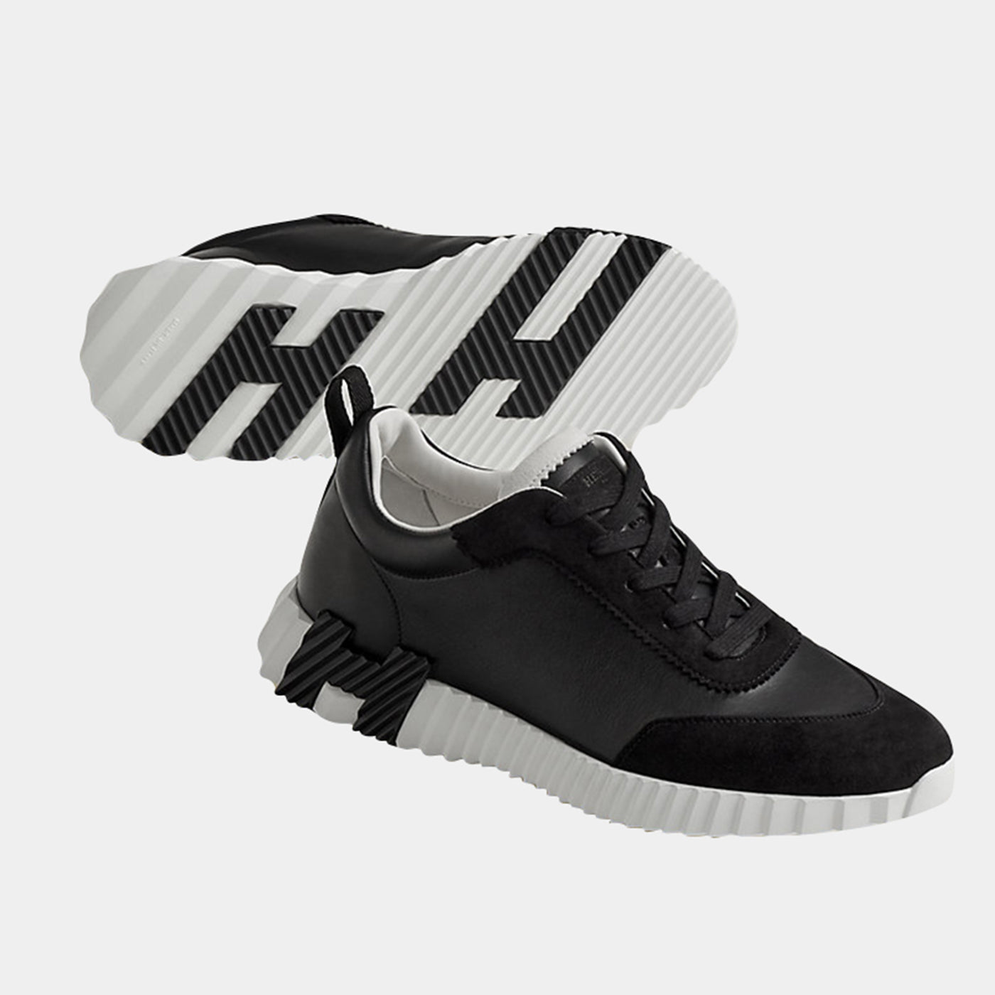 Bouncing Sneakers - Black