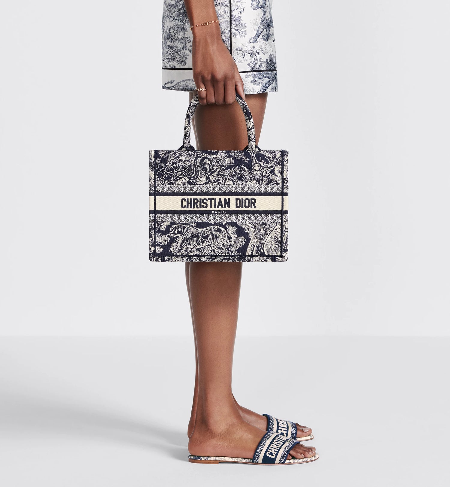 Small dior purse sale
