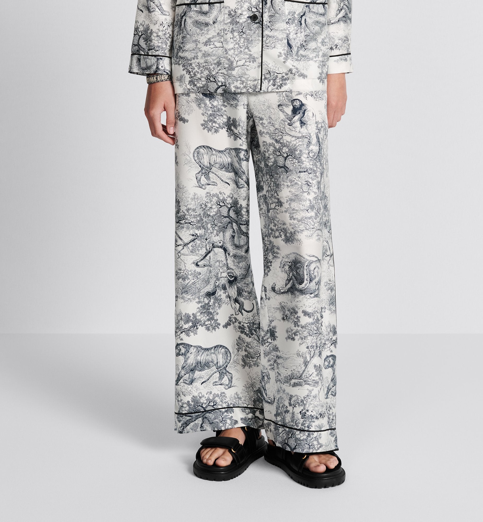 Chez Moi Pants White Silk Twill With Navy Blue Toile De Jouy Motif