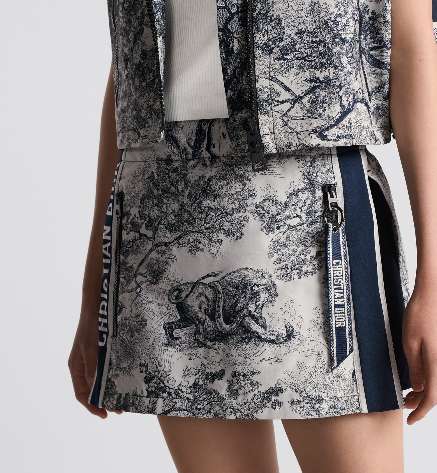 Dioriviera Skort White And Blue Technical Taffeta Jacquard With Toile De Jouy Sauvage Motif