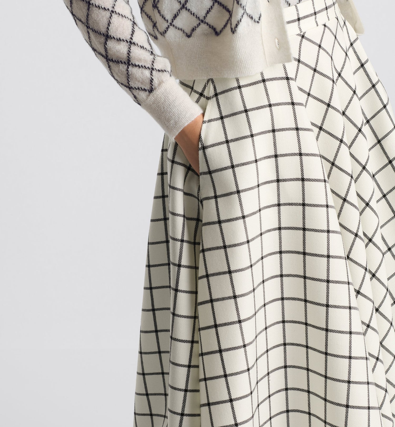 Flared Skirt White And Black Check&