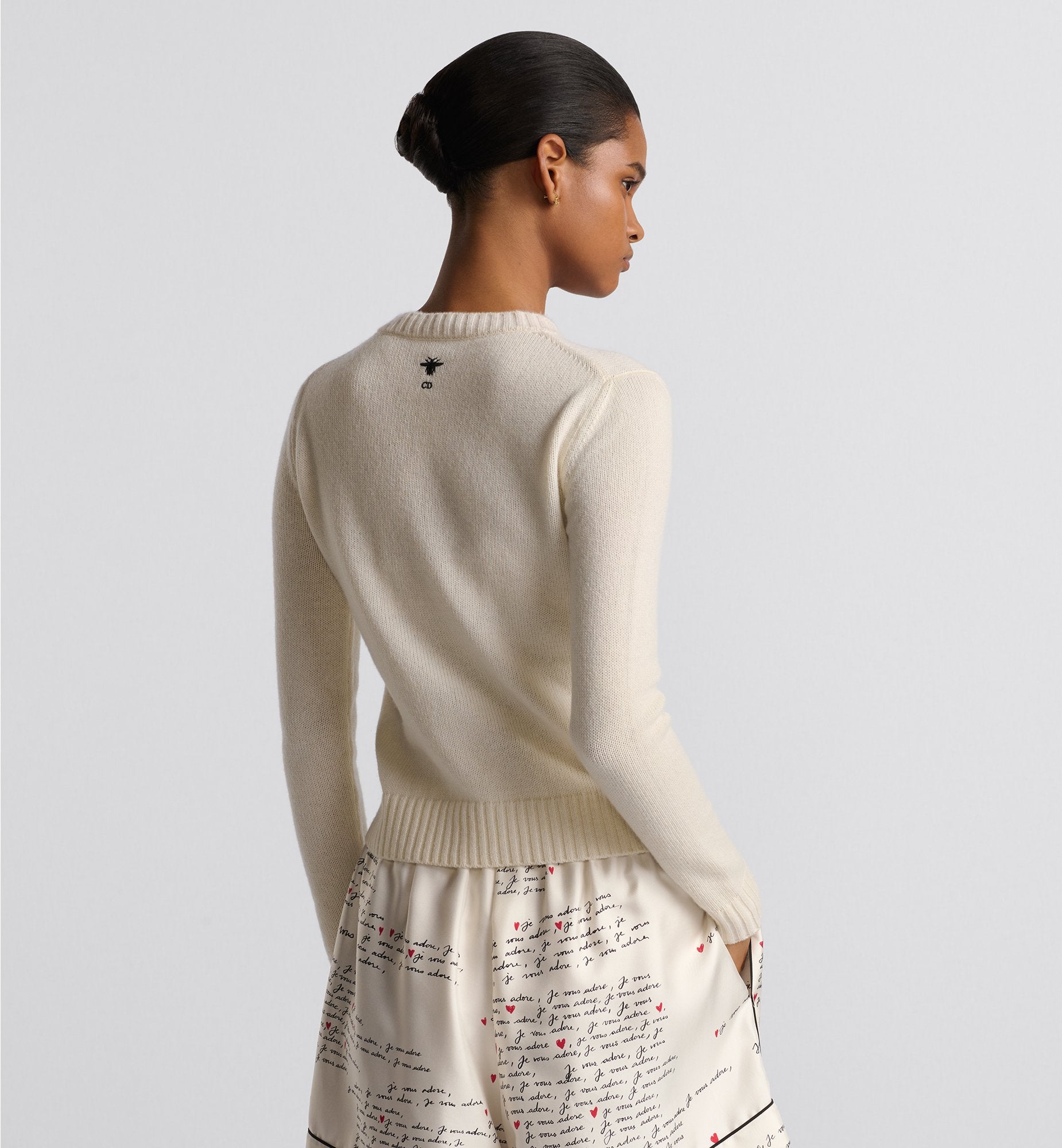 Dioramour Embroidered Sweater White Cashmere Knit With Black And Red Je Vous Adore Motif