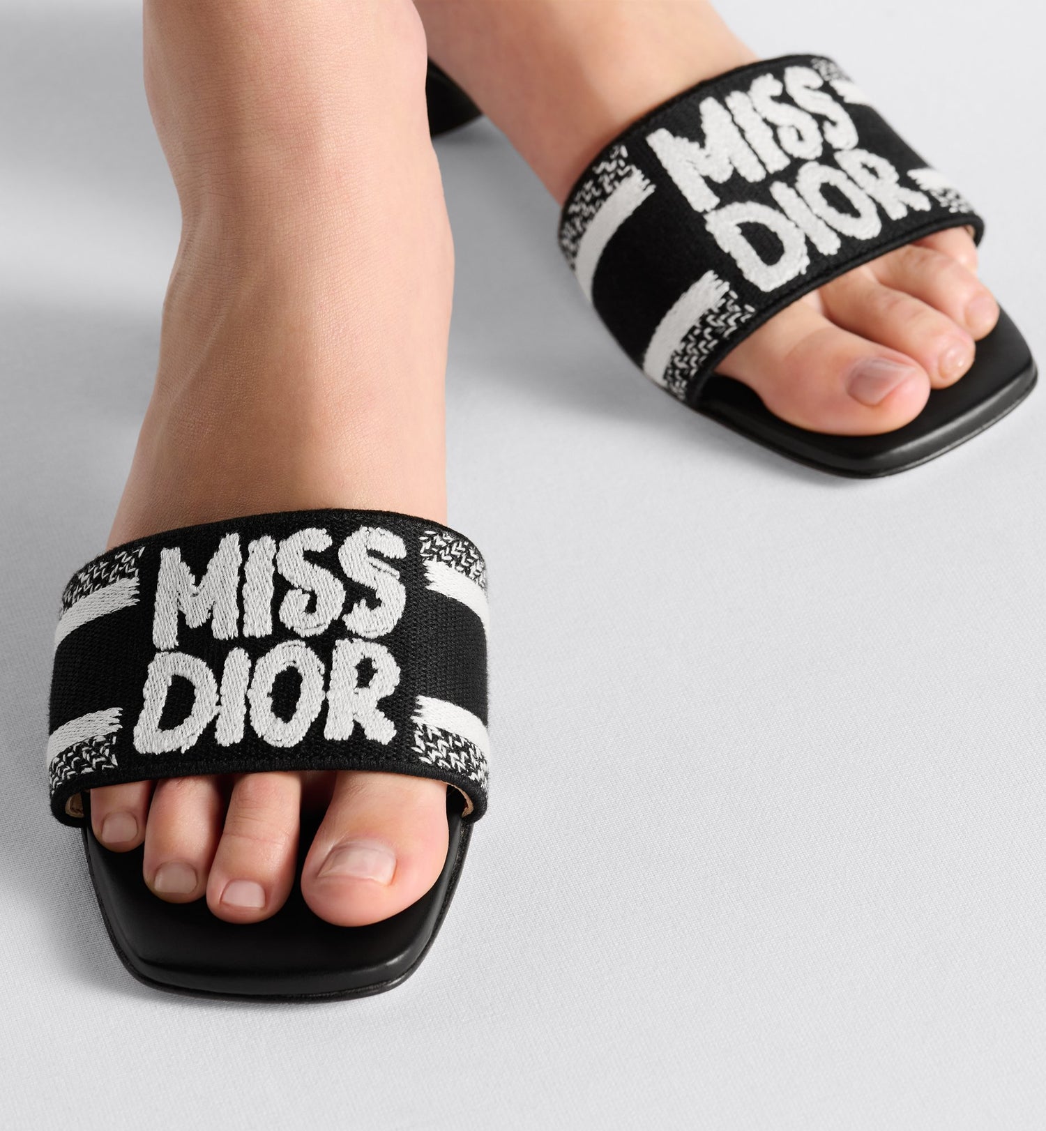 Dway Heeled Slide Black And White Embroidered Cotton