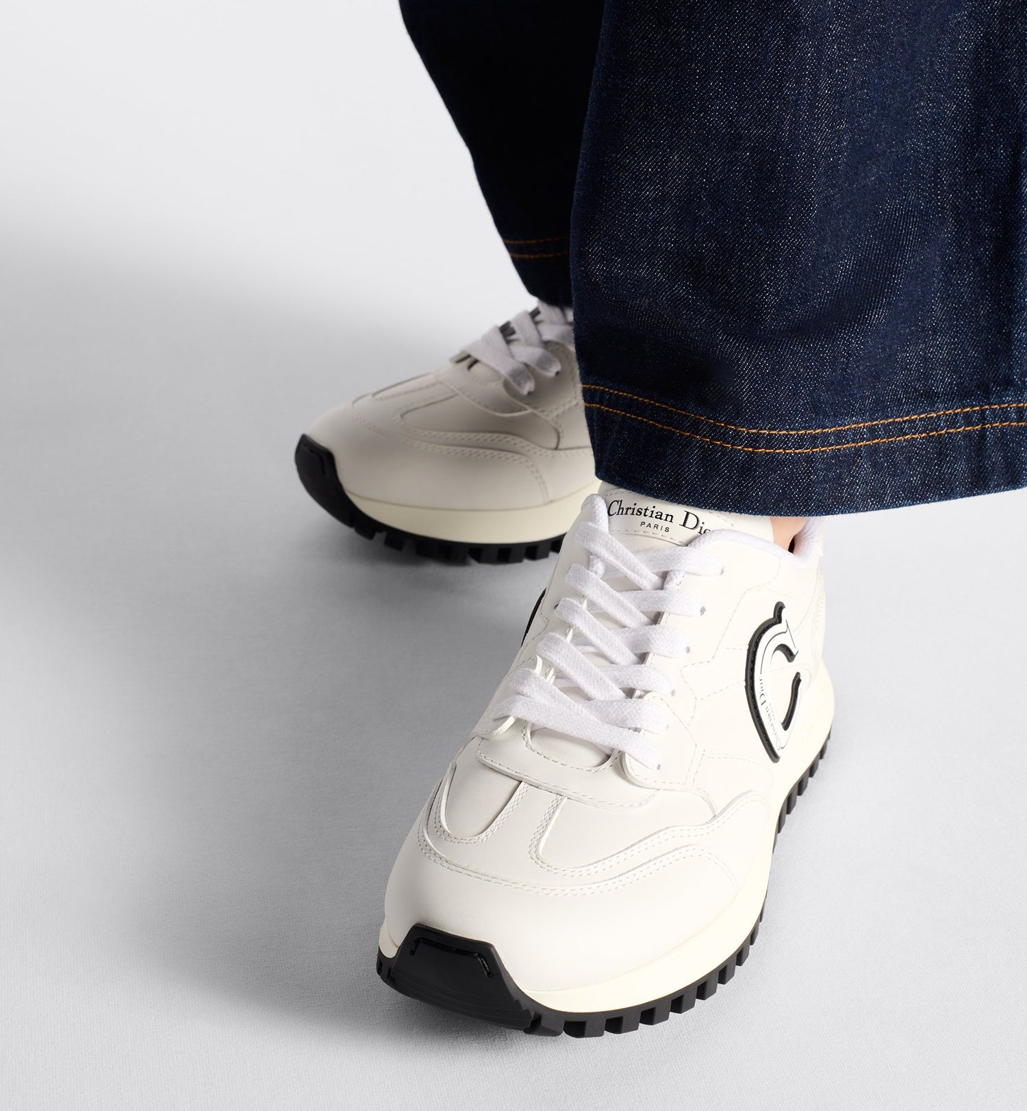 C Est Dior Sneaker White Calfskin