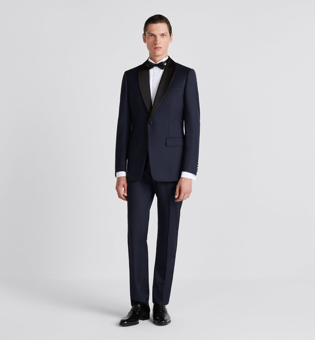 Classic Cut Tuxedo With Shawl Collar Navy Blue Sandblasted Virgin Wool