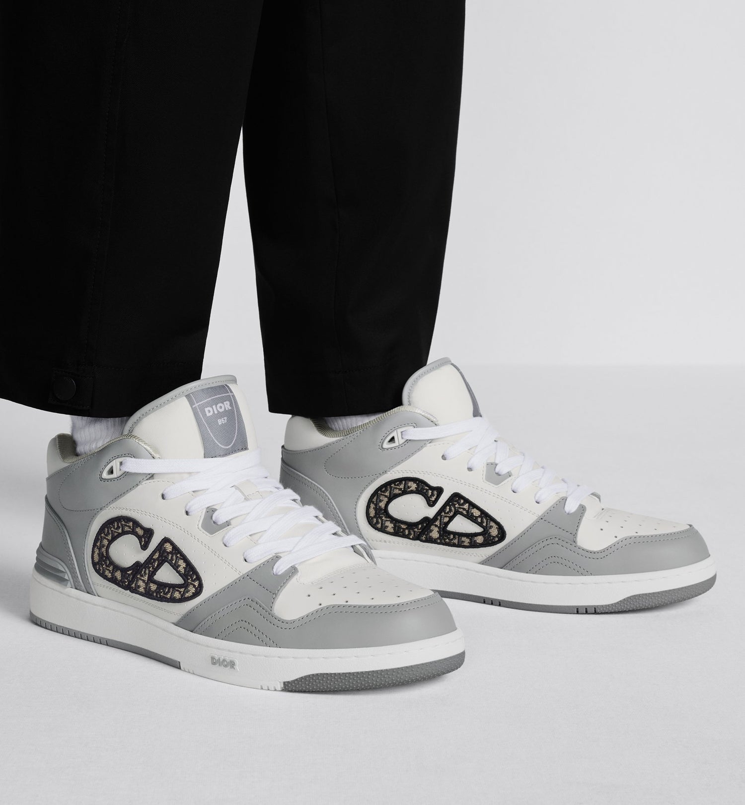 B57 Mid-Top Sneaker Gray And White Smooth Calfskin With Beige And Black Dior Oblique Jacquard