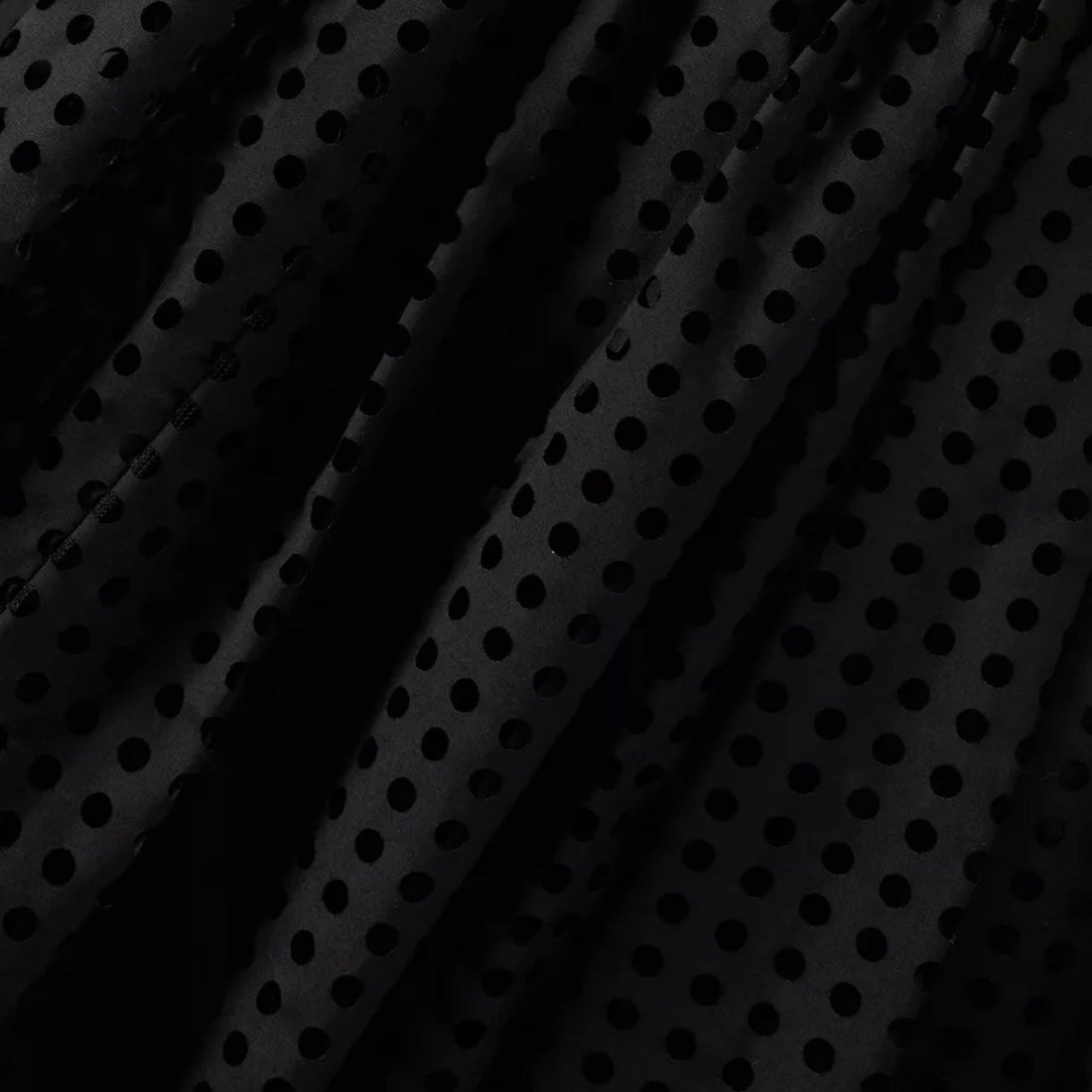 تنورة Bubble Mini من قماش Poplin مثقّب