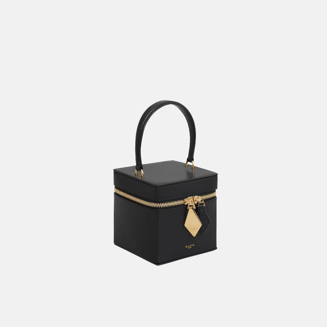 alt
حقيبة تجميل Alaia Cube من جلد الماعز اللامع، أسود، من الجانب
