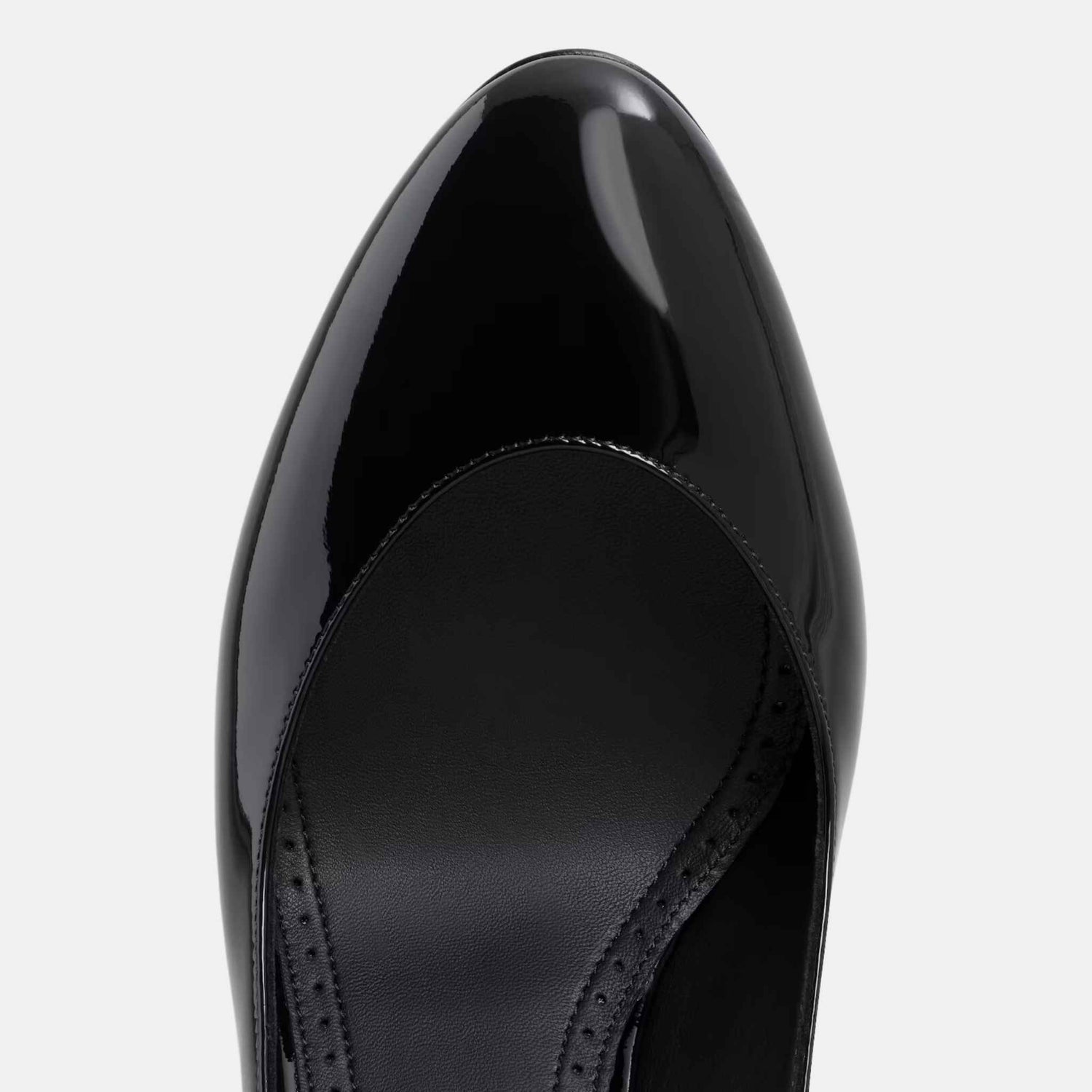 Alaia Decollete Slingbacks In Patent Calfskin, Black, Close View