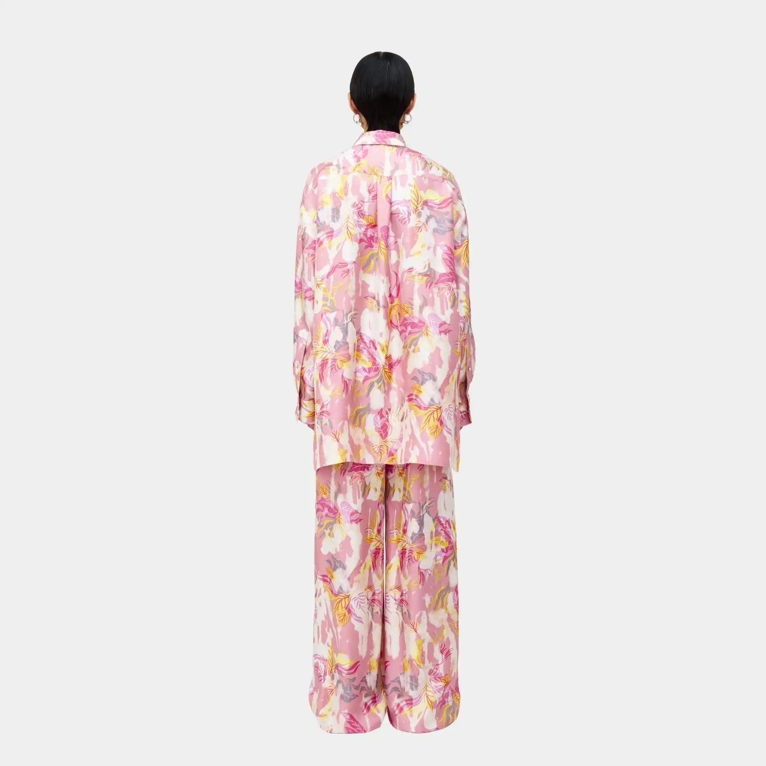 Alexander Mcqueen Floral Pyjama Shirt in Pale Pink, Model