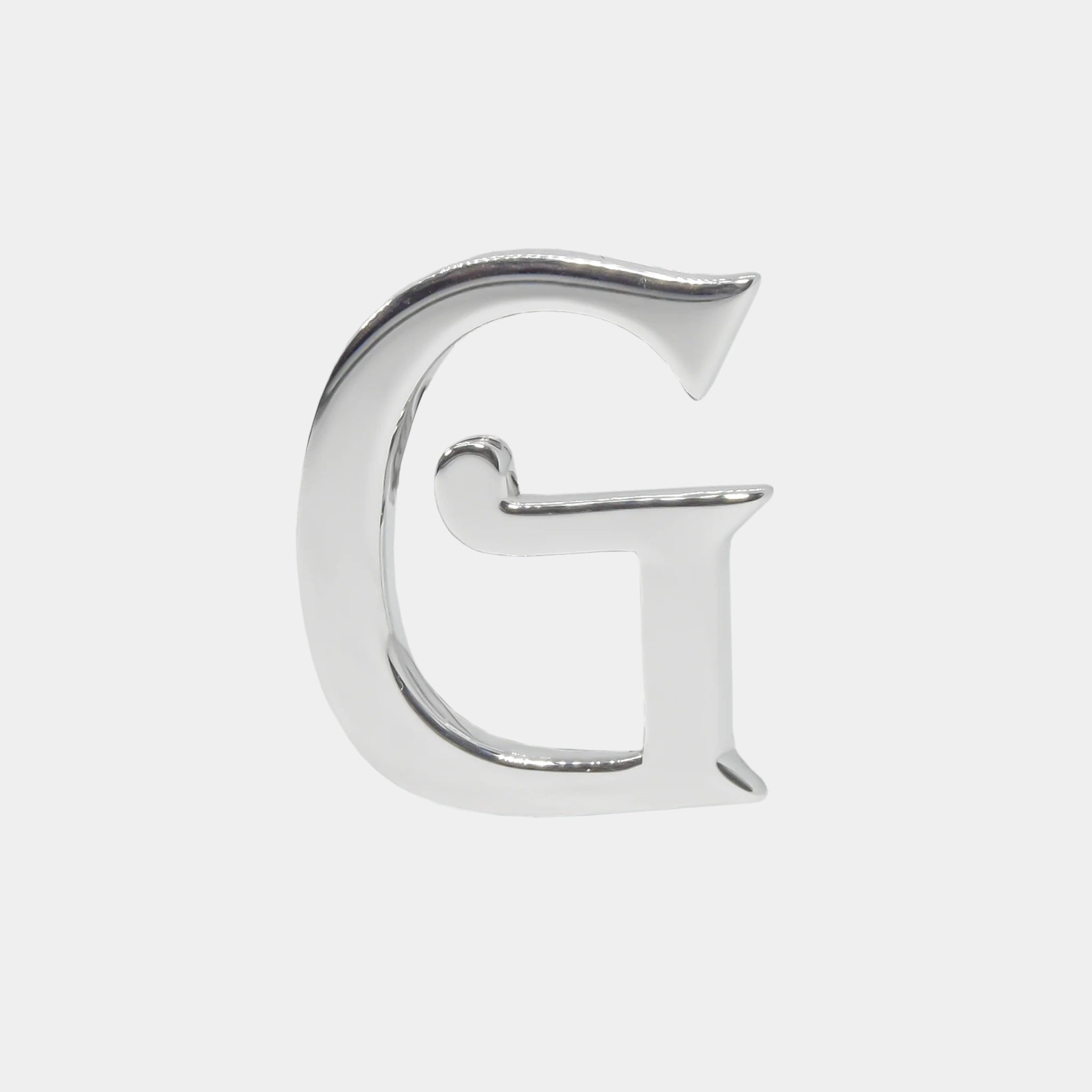 Ashna Mehta Alphabet Bag Bijoux Plain 18K White Gold, Letter G