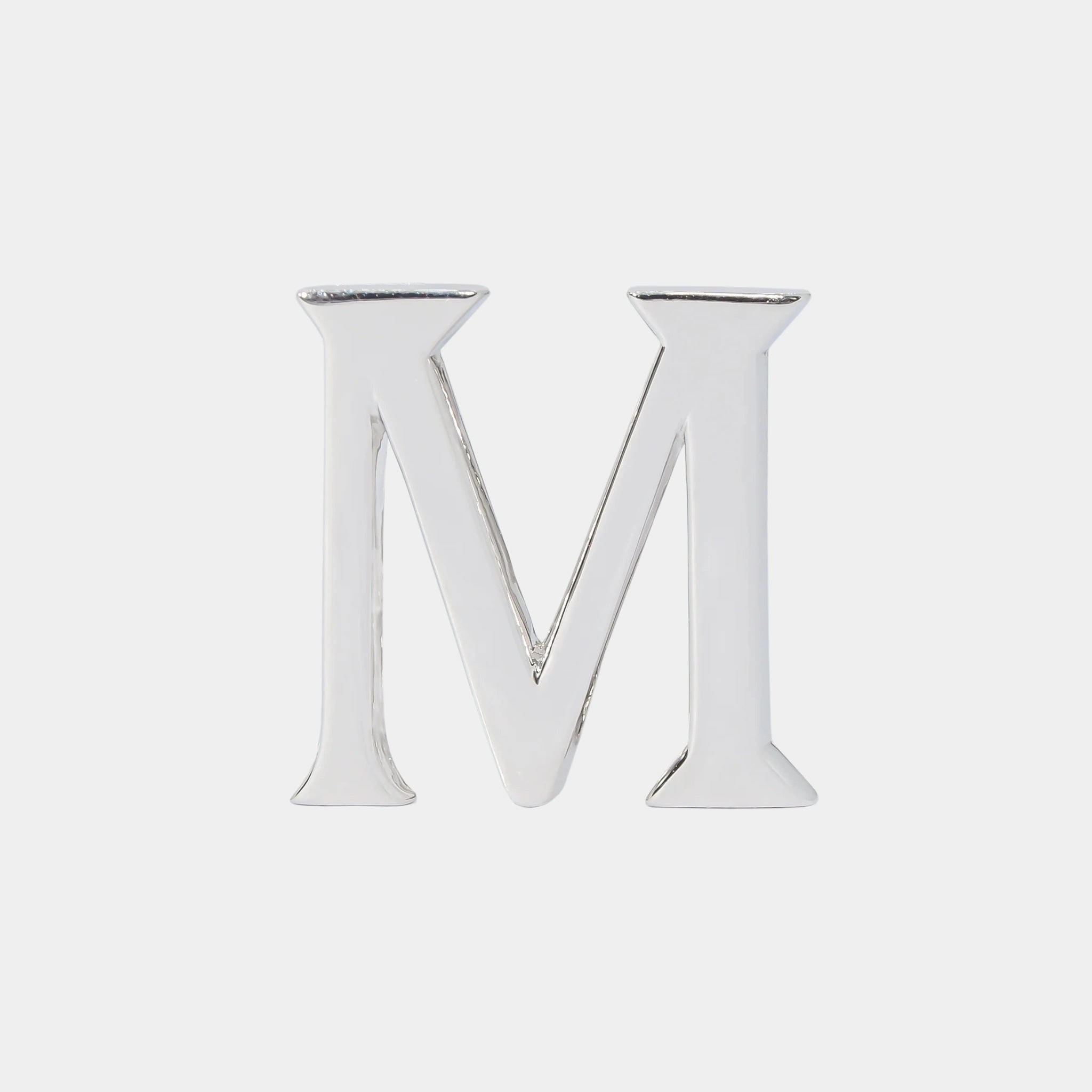 Ashna Mehta Alphabet Bag Bijoux Plain 18K White Gold, Letter M