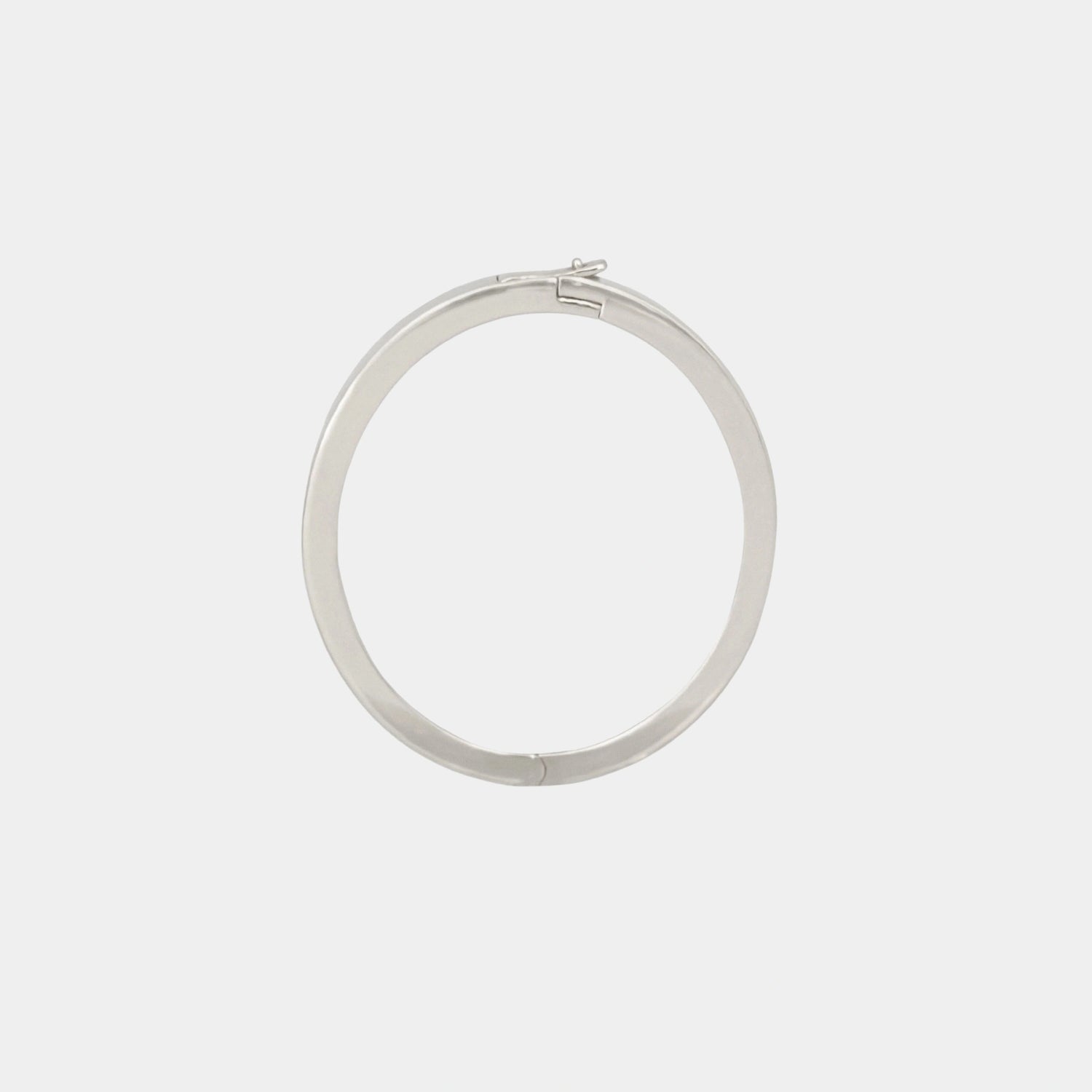 Ashna Mehta Bag Charm Extension Oval Ring, White Gold, Front
