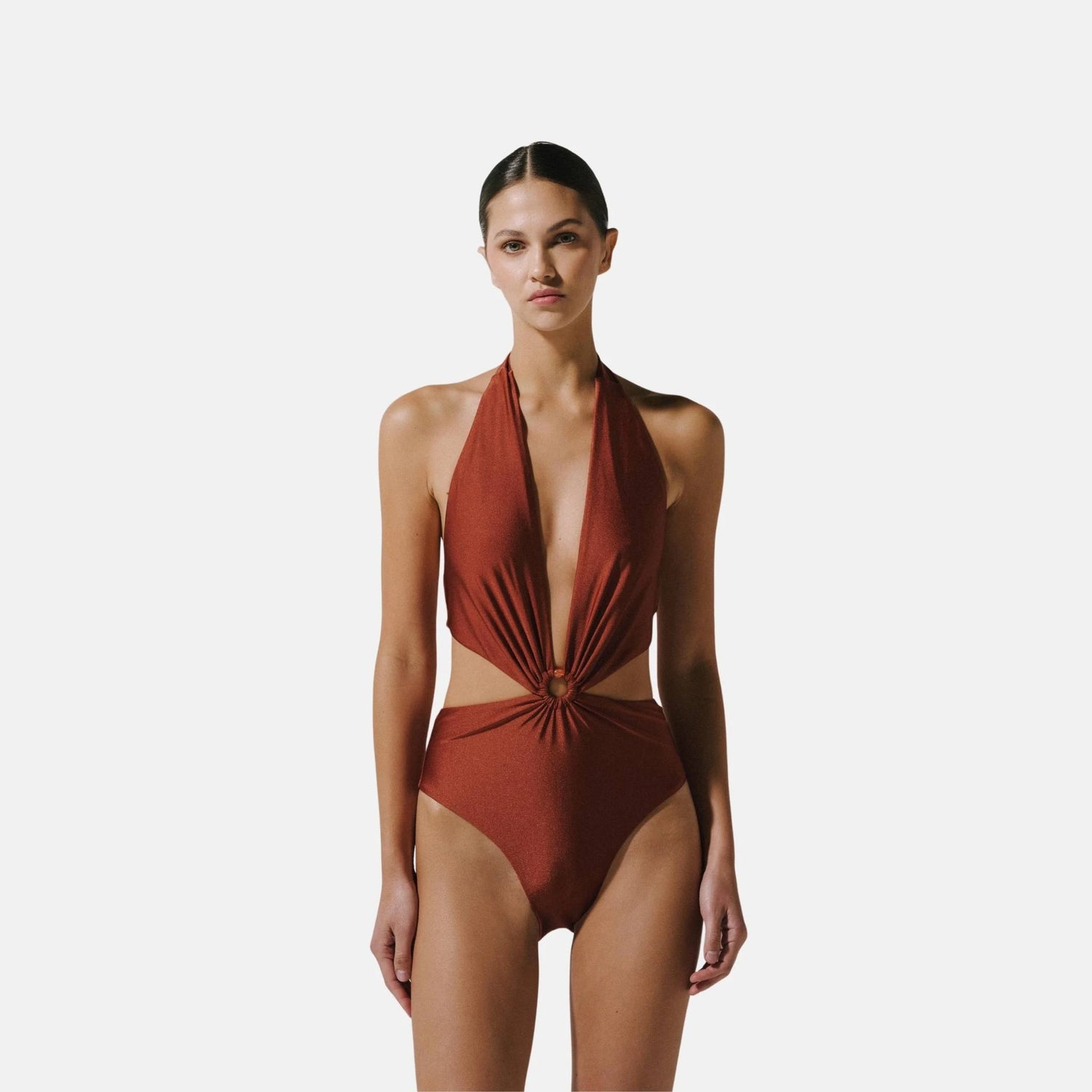 Baobab Selena One Piece, Model Front