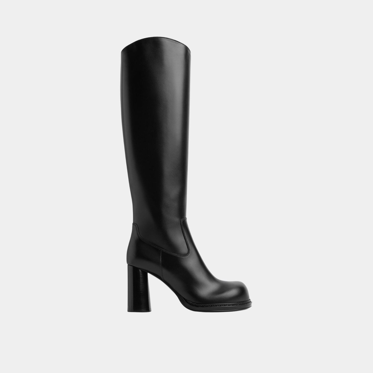 Bottega Veneta Cliff Knee-high Boot Calfskin with Voluminous Toe Shape, Side