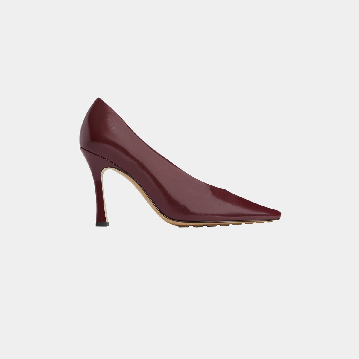 حذاء Pump Slip-on Sofia بتصميم مرن من جلد عجل لامع