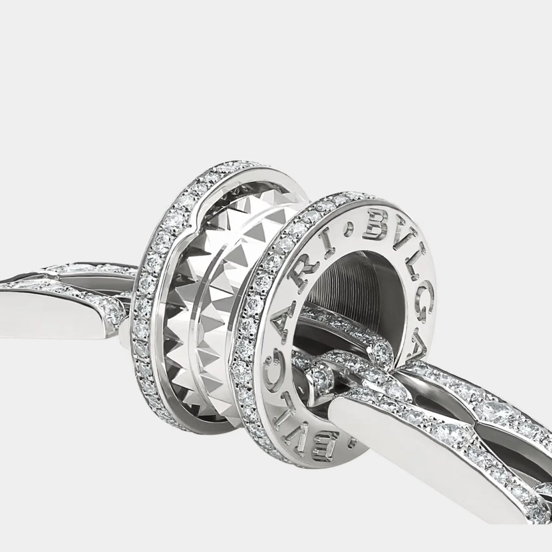 alt
عقد Bvlgari B.zero1 Rock Chain/ قلادة دائرية - ألماس مرصوف