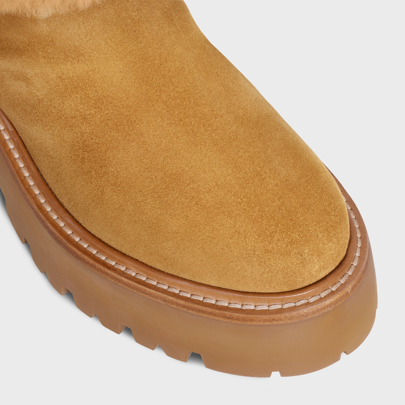 Bulky Cropped Boot With Triomphe Tassels In Suede Calfskin And Shearling