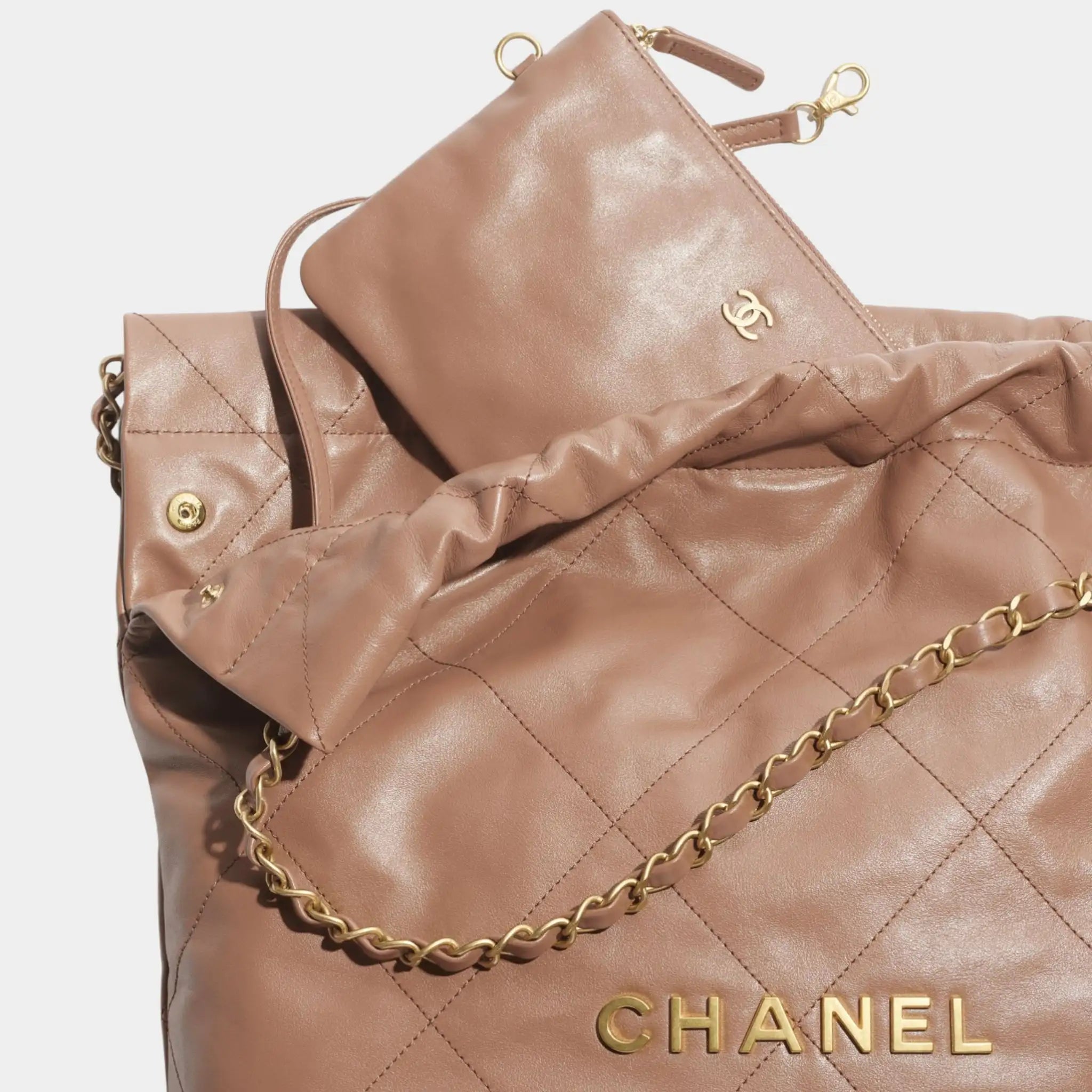 Chanel 22 Handbag Shiny Calfskin &amp; Gold Tone Metal, Closeup