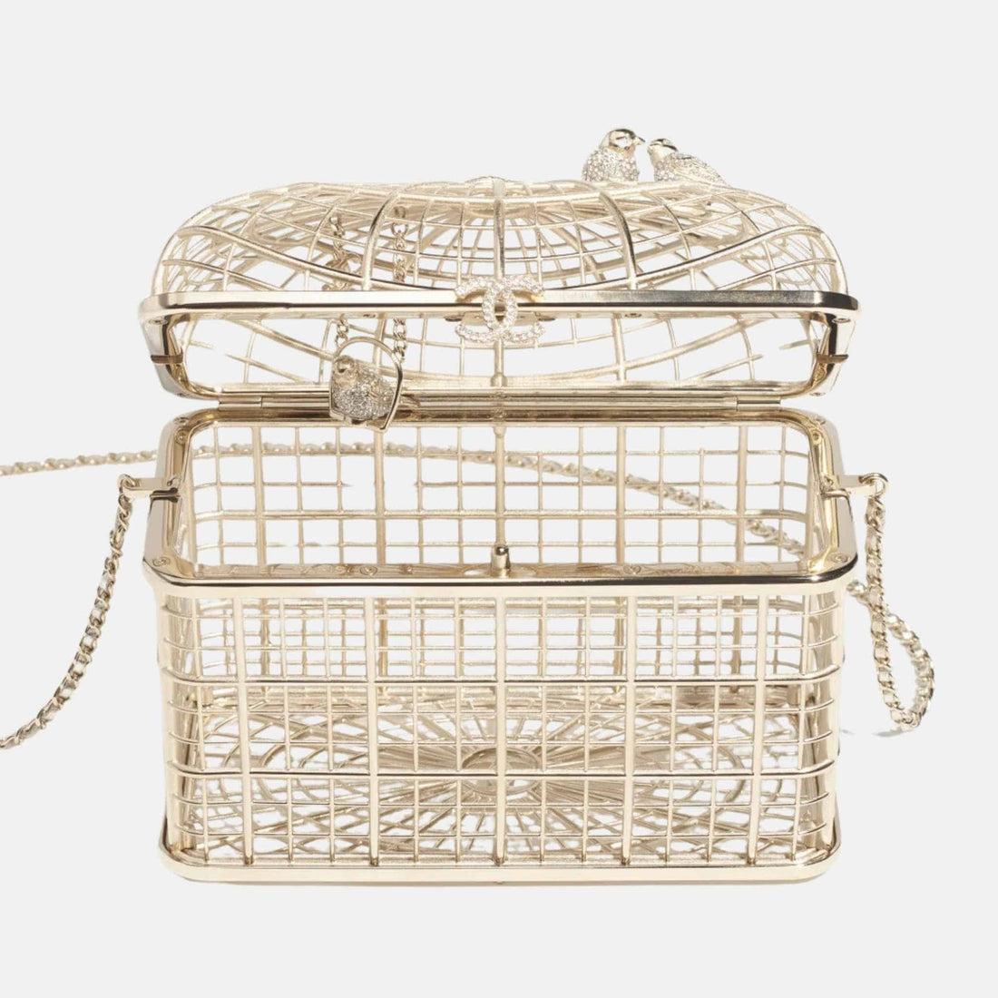 Chanel حقيبة مينوديير على شكل قفص عصافير بلون ذهبي من المعدن مع سترس وكريستال ذهبي، من الأمام