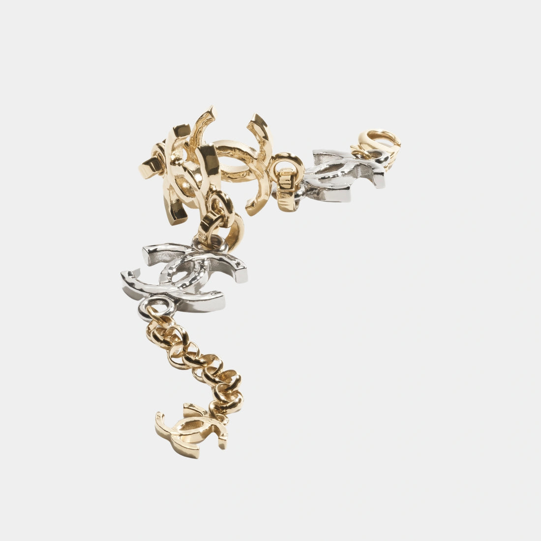 Chanel Bracelet in Gold & Silver Metal, Close