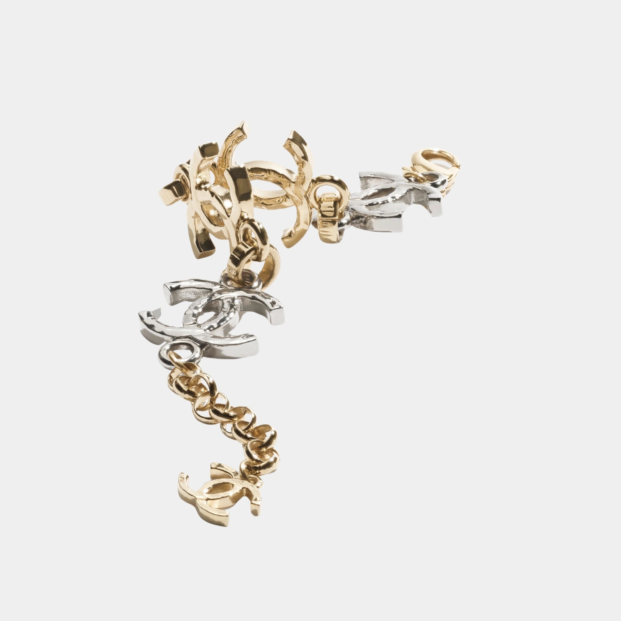 Chanel Bracelet in Gold &amp; Silver Metal, Close
