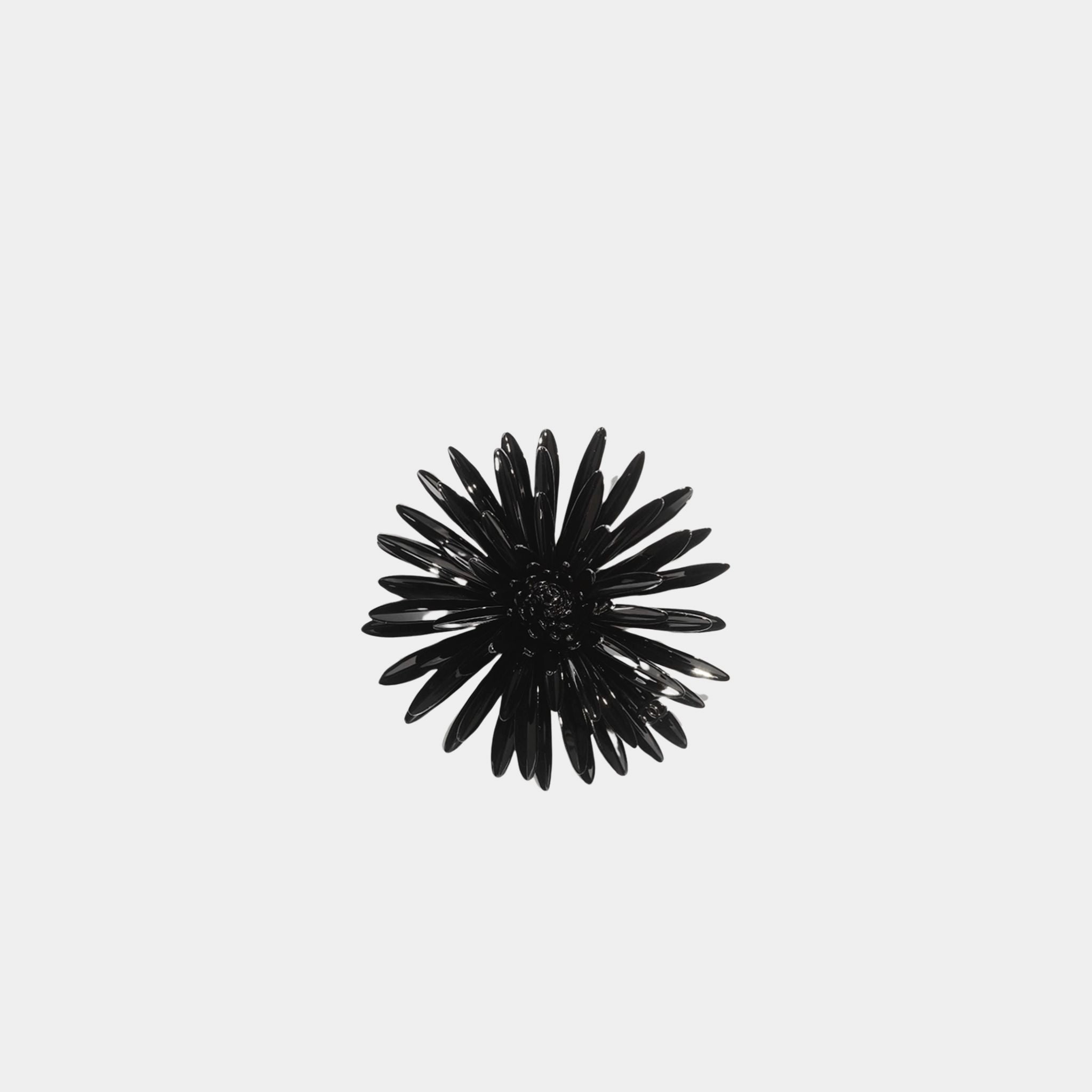 Chanel Brooch Metal &amp; Resin, Black, Front 