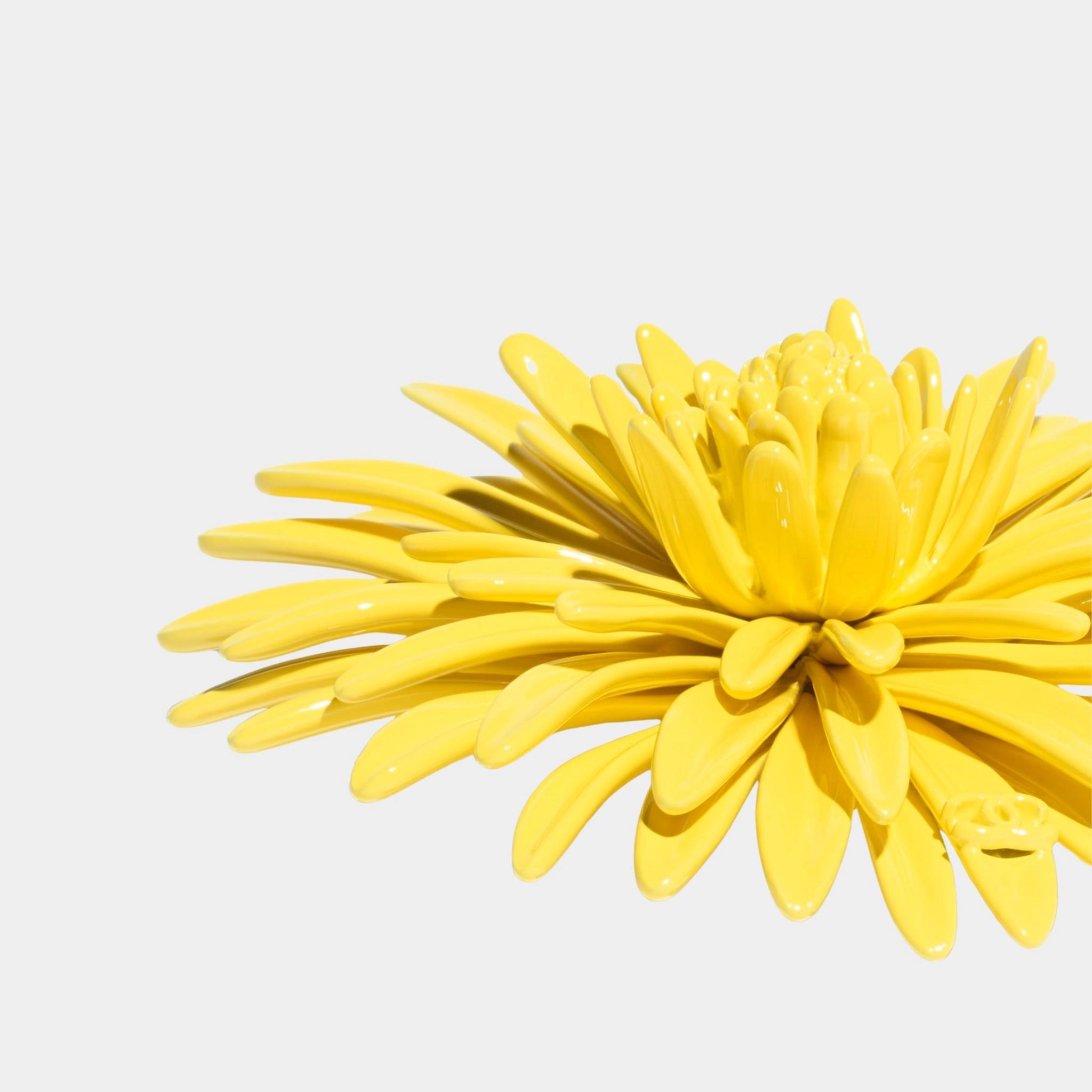Chanel Brooch Metal &amp; Resin, Yellow, Side