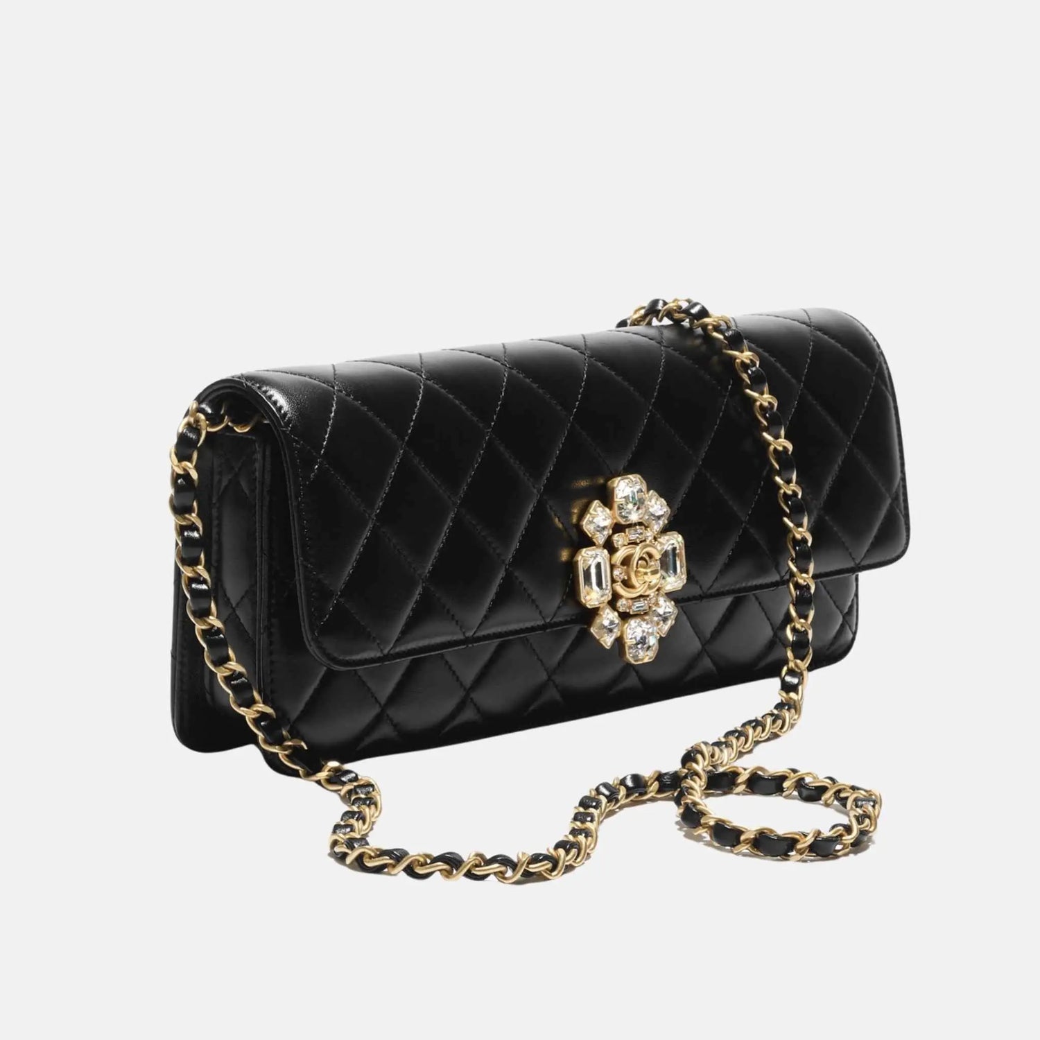 Chanel Clutch Lambskin in Black, Side