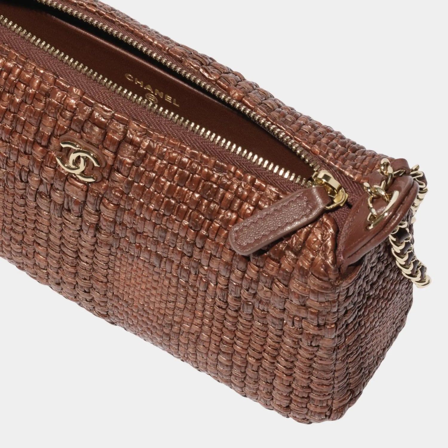 Clutch With Chain Braided Raffia &amp; Gold Tone Metal