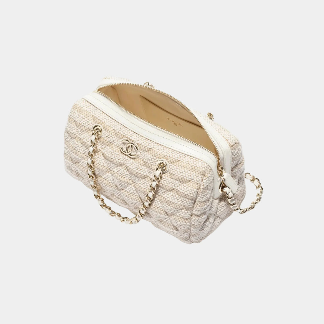 كلتش Chanel مع سلسلة من قماش مطبوع ومعدن ذهبي، بيج فاتح، من الأعلى