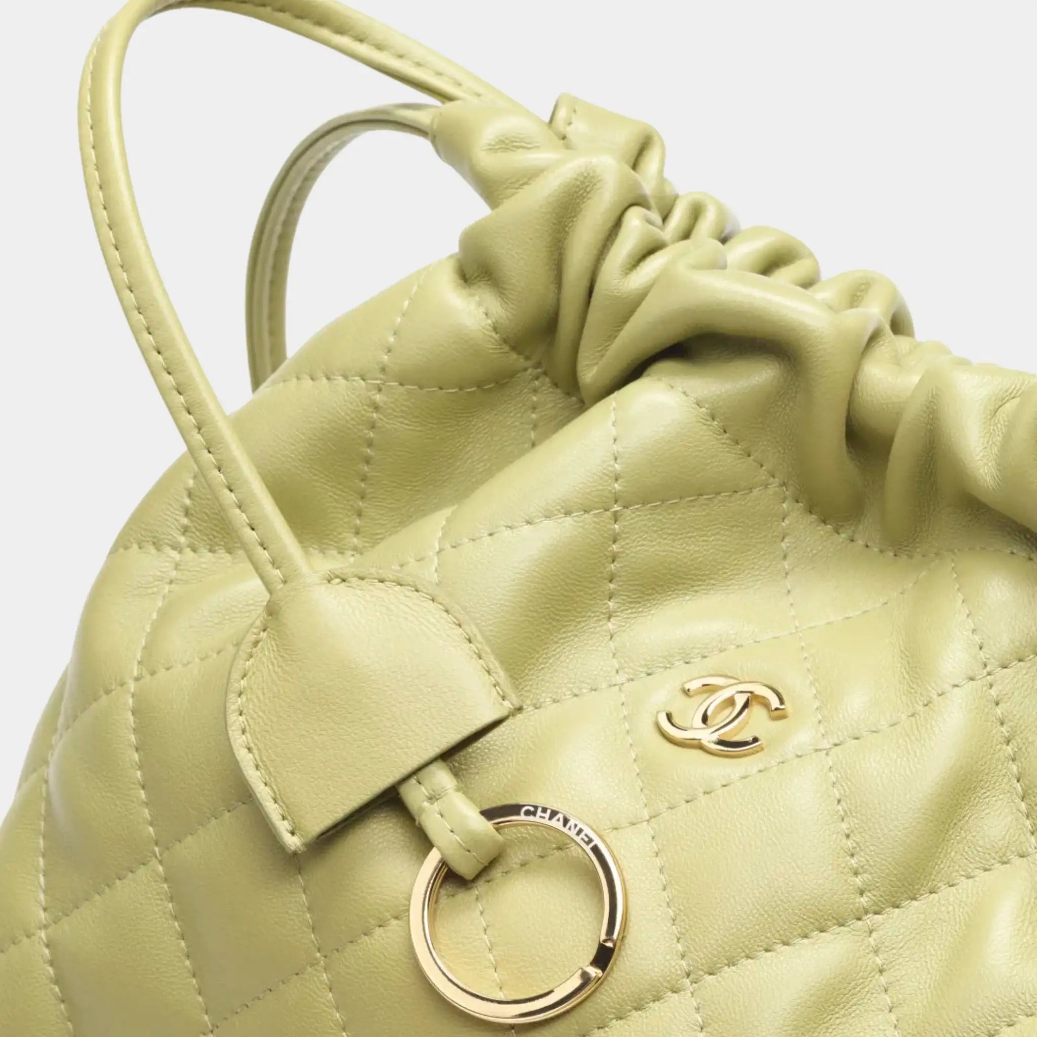 Chanel Clutch with Leather Strap in Green Lambskin, Green, Front