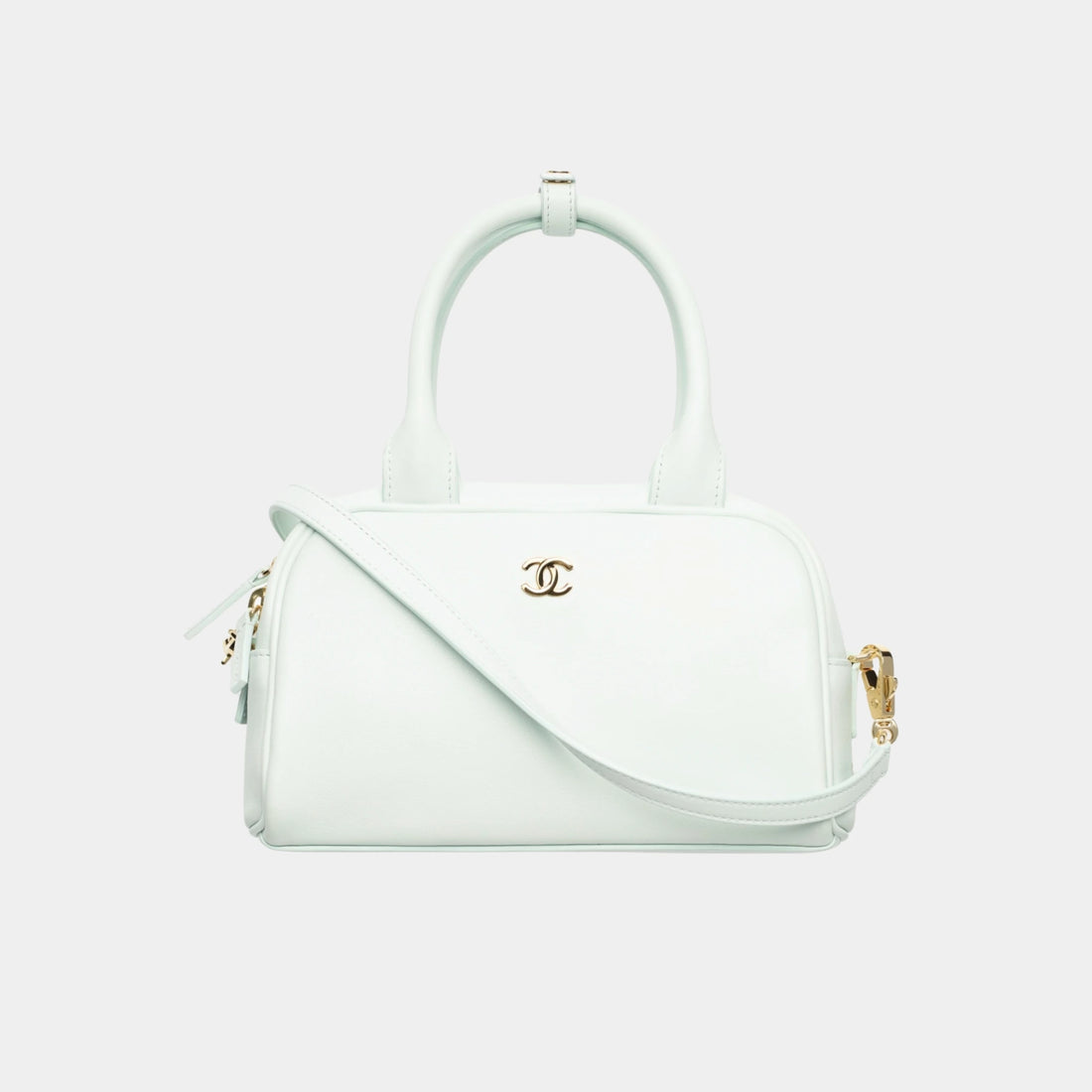 Chanel Clutch with Leather Strap Light blue Calfskin &amp; Gold-Tone Metal, Front