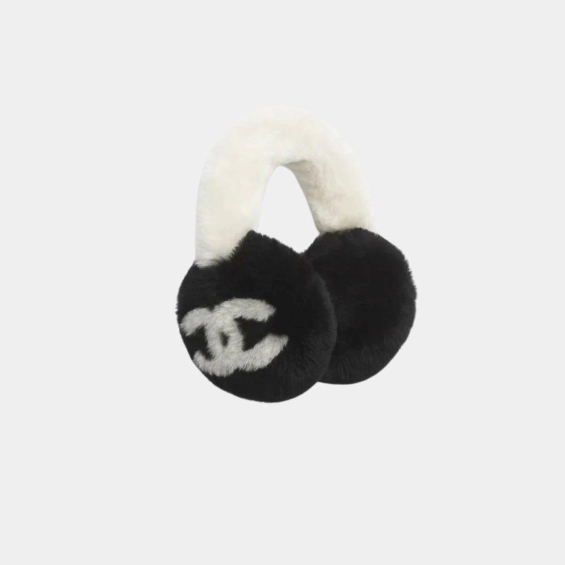 Earmuffs in Lamb Pelt