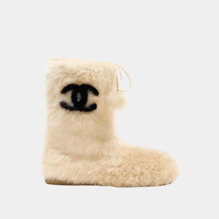 Chanel High Boots Shearling Lambskin Ivory Light Beige & Black — Coco Neige 2026