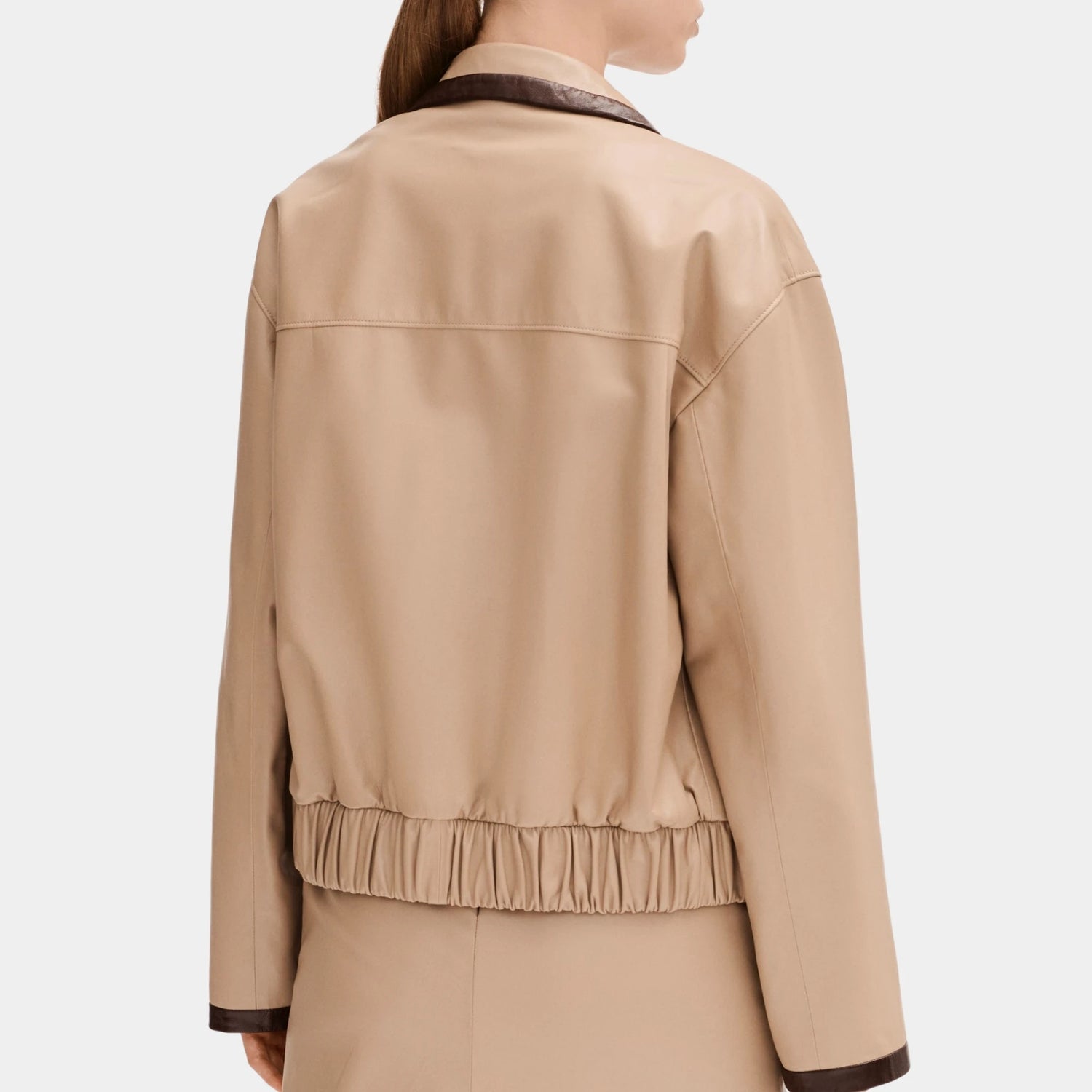 Chanel Jacket in Beige and Burgundy Lambskin, Back