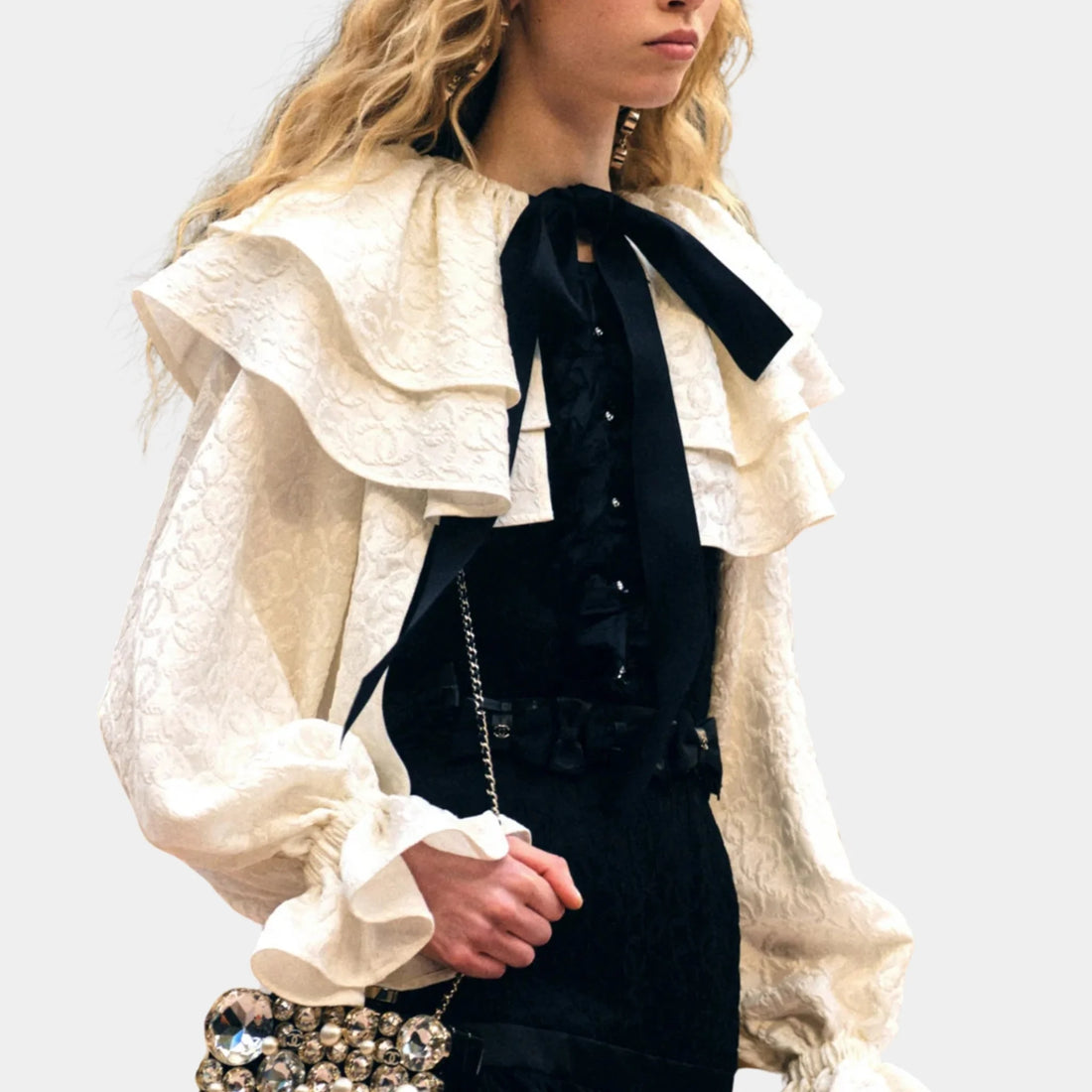 Chanel Jacket in Jacquard Silk Crepe, Black, Ecru, Frojt