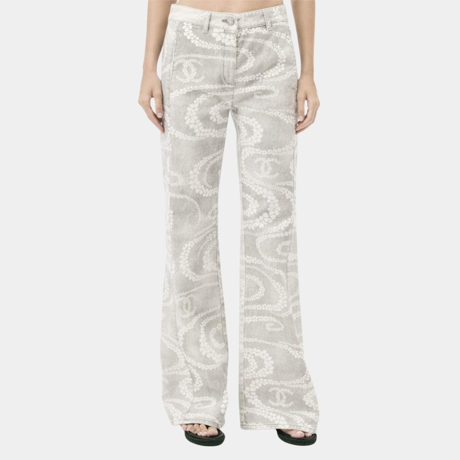 Chanel Jeans In Printed Denim Coco Beach Collection, Grey and White, Front