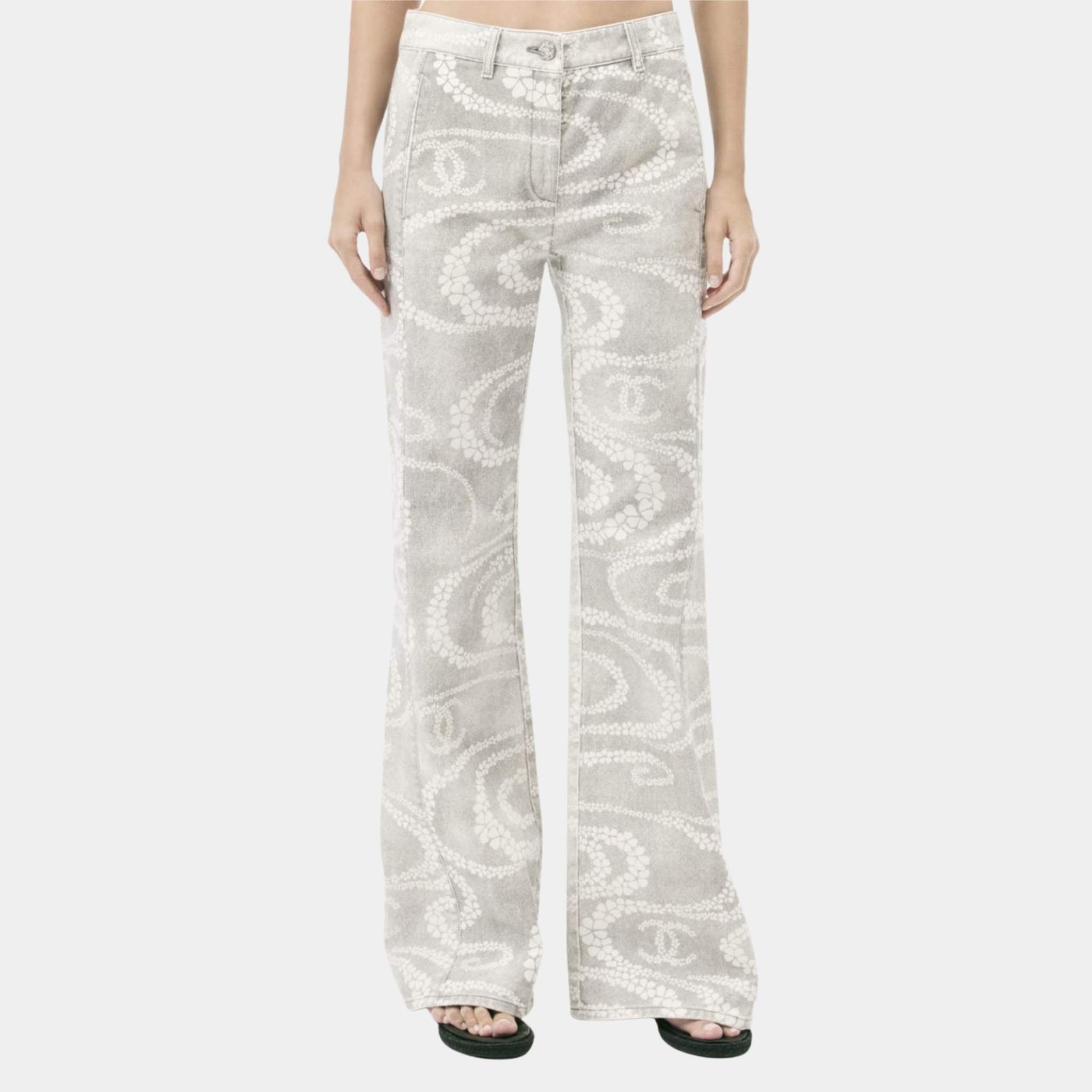 Chanel Jeans In Printed Denim Coco Beach Collection, Grey and White, Front