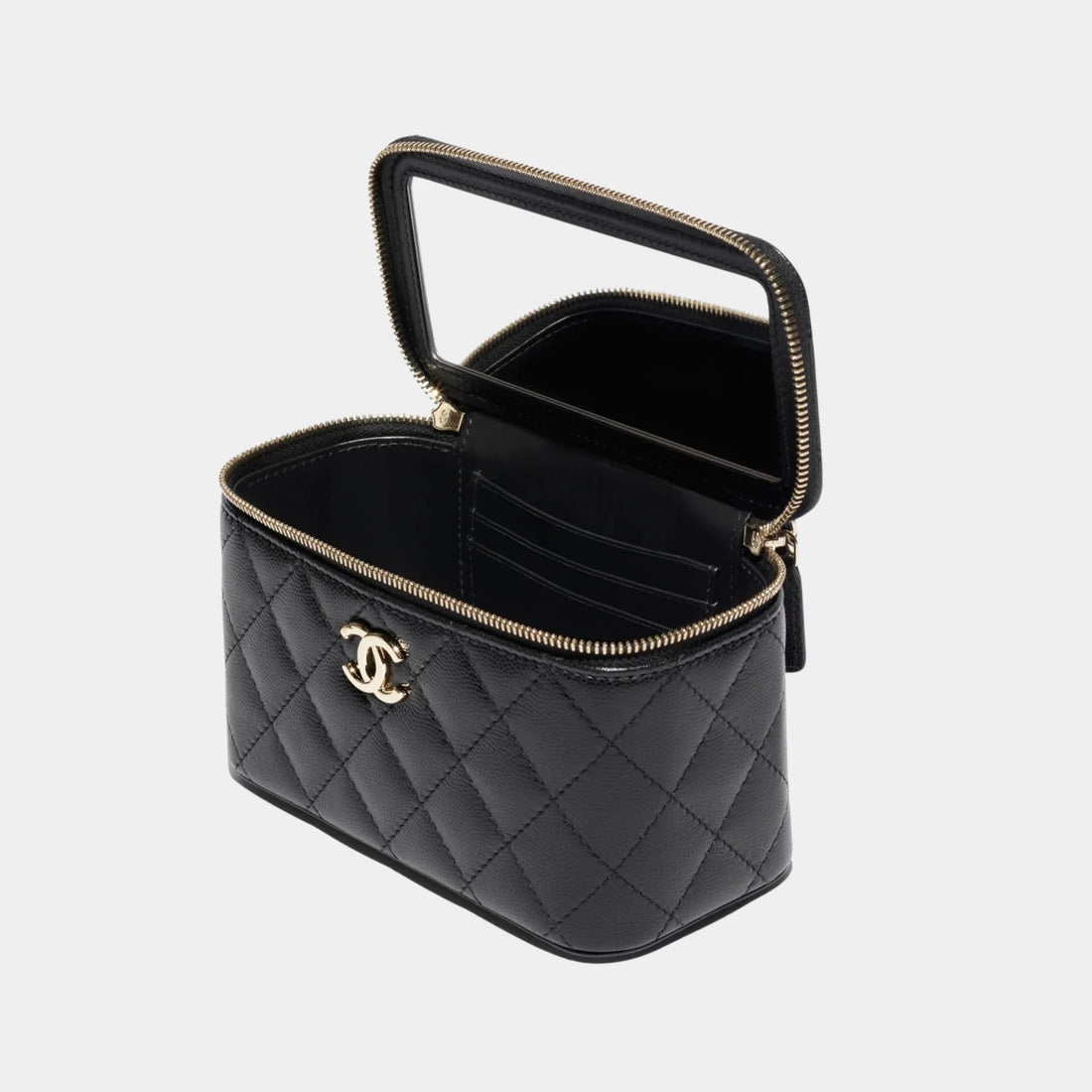 Chanel حقيبة فانيتي طويلة بسلسلة من جلد العجل المحبب ولؤلؤة مقلدة، سوداء، من الداخل