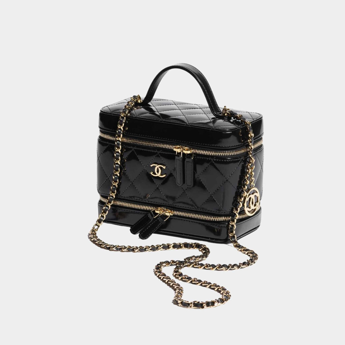 Chanel حقيبة Vanity طويلة بسلسلة من جلد العجل اللامع، من الجانب